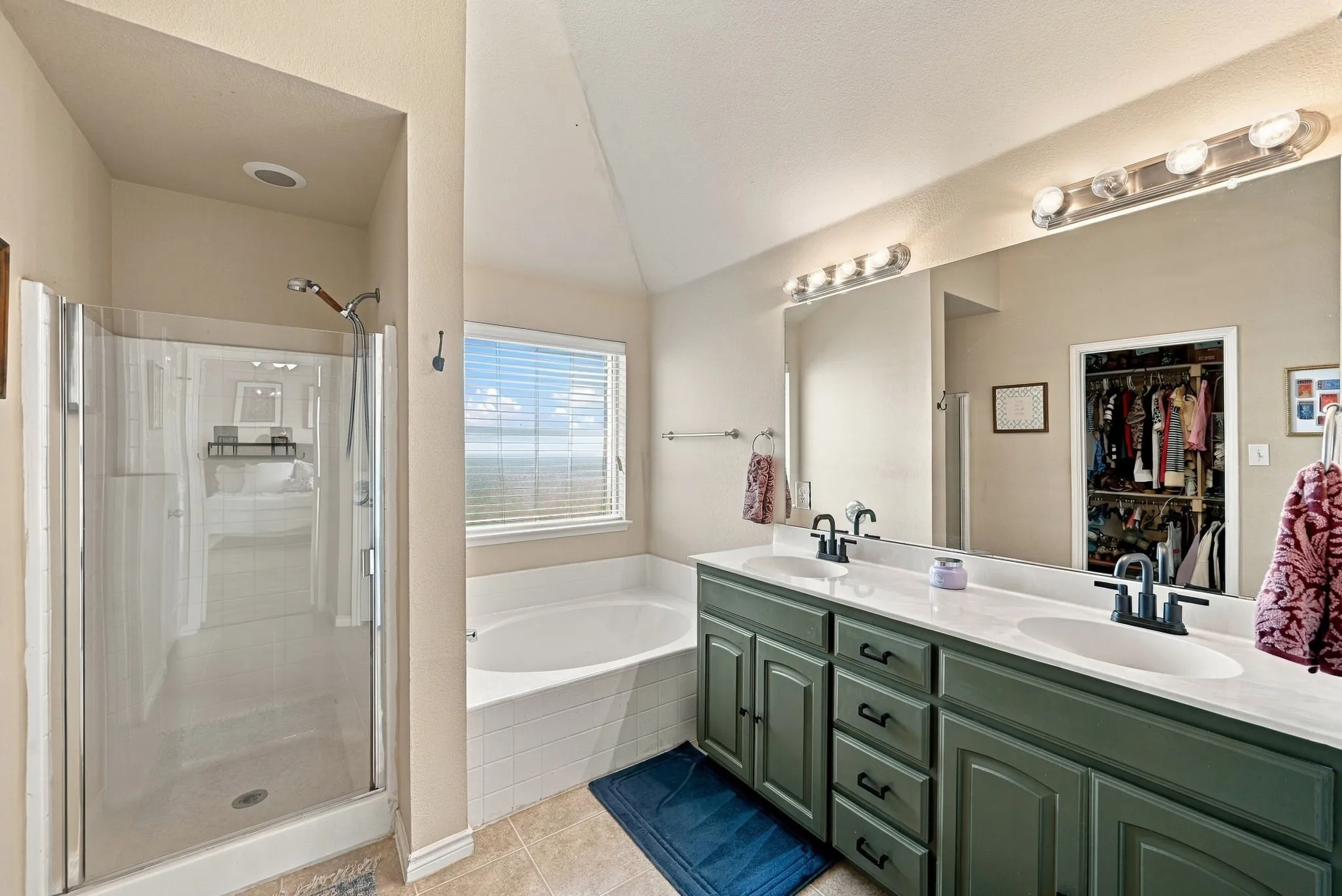 Single Family Residence For Sale in Tarrant County , 9208 Arlene Drive, White Settlement, Texas 76108, 4 Bedroom, 2 Bathroom, Garage spaces, 1,619 Sqft, built in 2009, mls#21391189, Real Estate Agent in White Settlement, Homes For Sale in Tarrant county, Homes For Sale in White Settlement, Realtor in White Settlement Texas, Real Estate Brokerage Independent Realty Texas, Luminita Cordes Realtor