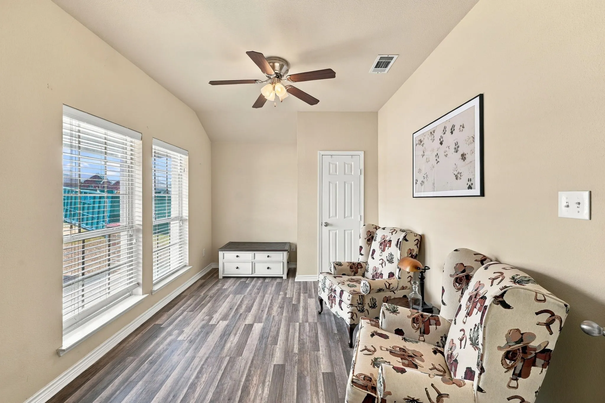 Single Family Residence For Sale in Tarrant County , 9208 Arlene Drive, White Settlement, Texas 76108, 4 Bedroom, 2 Bathroom, Garage spaces, 1,619 Sqft, built in 2009, mls#21391189, Real Estate Agent in White Settlement, Homes For Sale in Tarrant county, Homes For Sale in White Settlement, Realtor in White Settlement Texas, Real Estate Brokerage Independent Realty Texas, Luminita Cordes Realtor