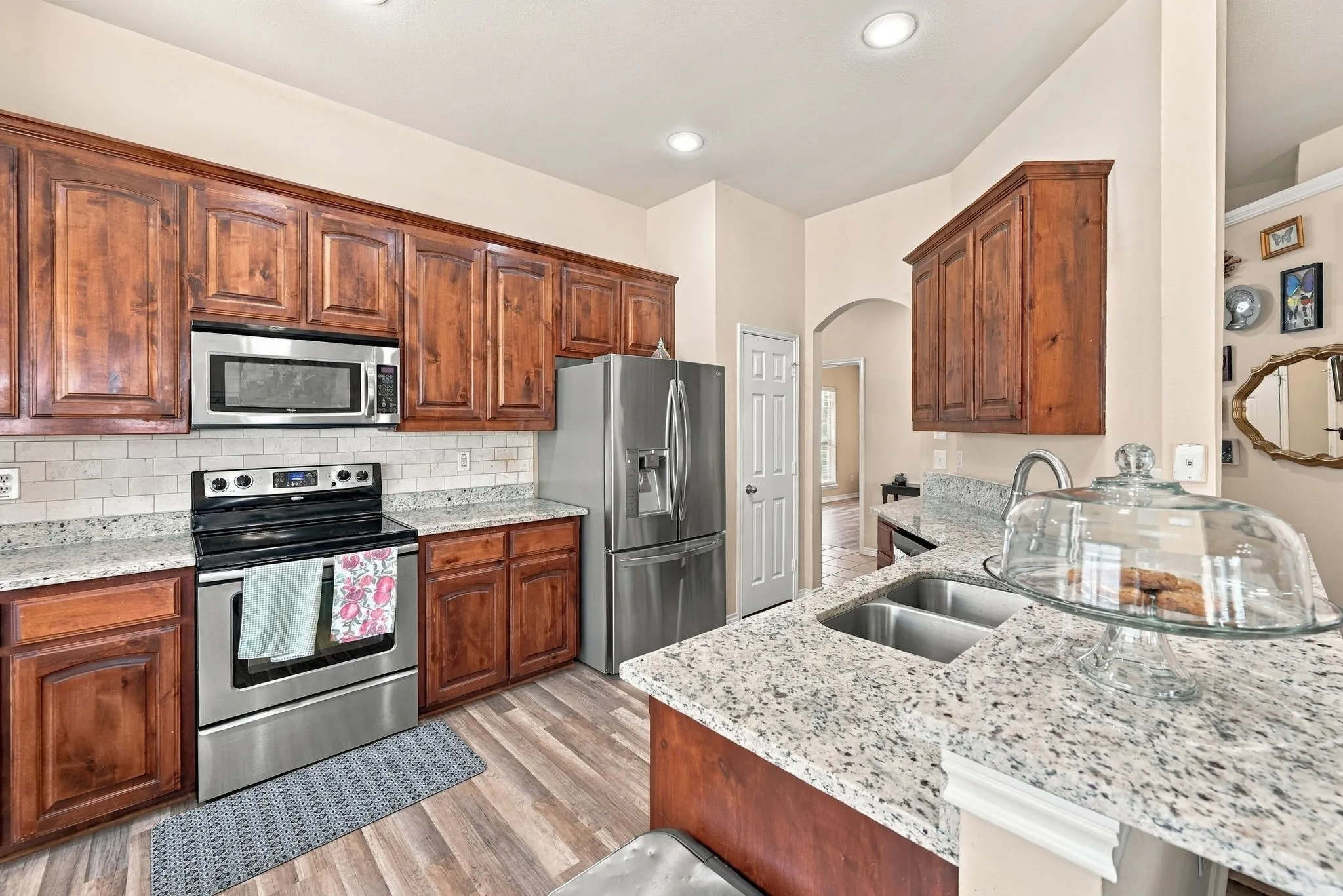 Single Family Residence For Sale in Tarrant County , 9208 Arlene Drive, White Settlement, Texas 76108, 4 Bedroom, 2 Bathroom, Garage spaces, 1,619 Sqft, built in 2009, mls#21391189, Real Estate Agent in White Settlement, Homes For Sale in Tarrant county, Homes For Sale in White Settlement, Realtor in White Settlement Texas, Real Estate Brokerage Independent Realty Texas, Luminita Cordes Realtor