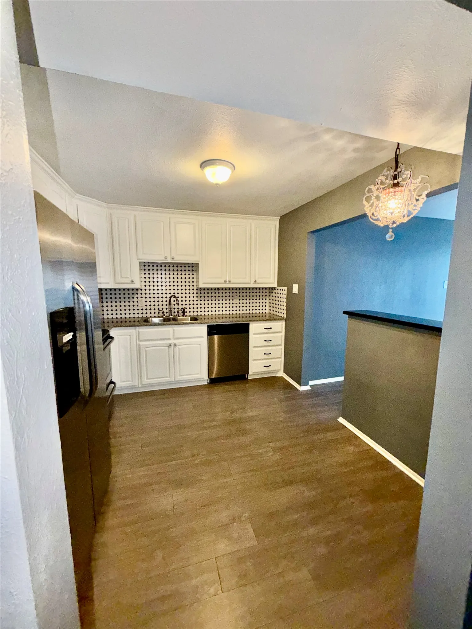 Condominium For Sale in Dallas County , 7855 Meadow Park Drive B, Dallas, Texas 75230, 2 Bedroom, 2 Bathroom, Garage spaces, 1,432 Sqft, built in 1970, mls#21392487, Real Estate Agent in Dallas, Homes For Sale in Dallas county, Homes For Sale in Dallas, Realtor in Dallas Texas, Real Estate Brokerage Independent Realty Texas, Luminita Cordes Realtor
