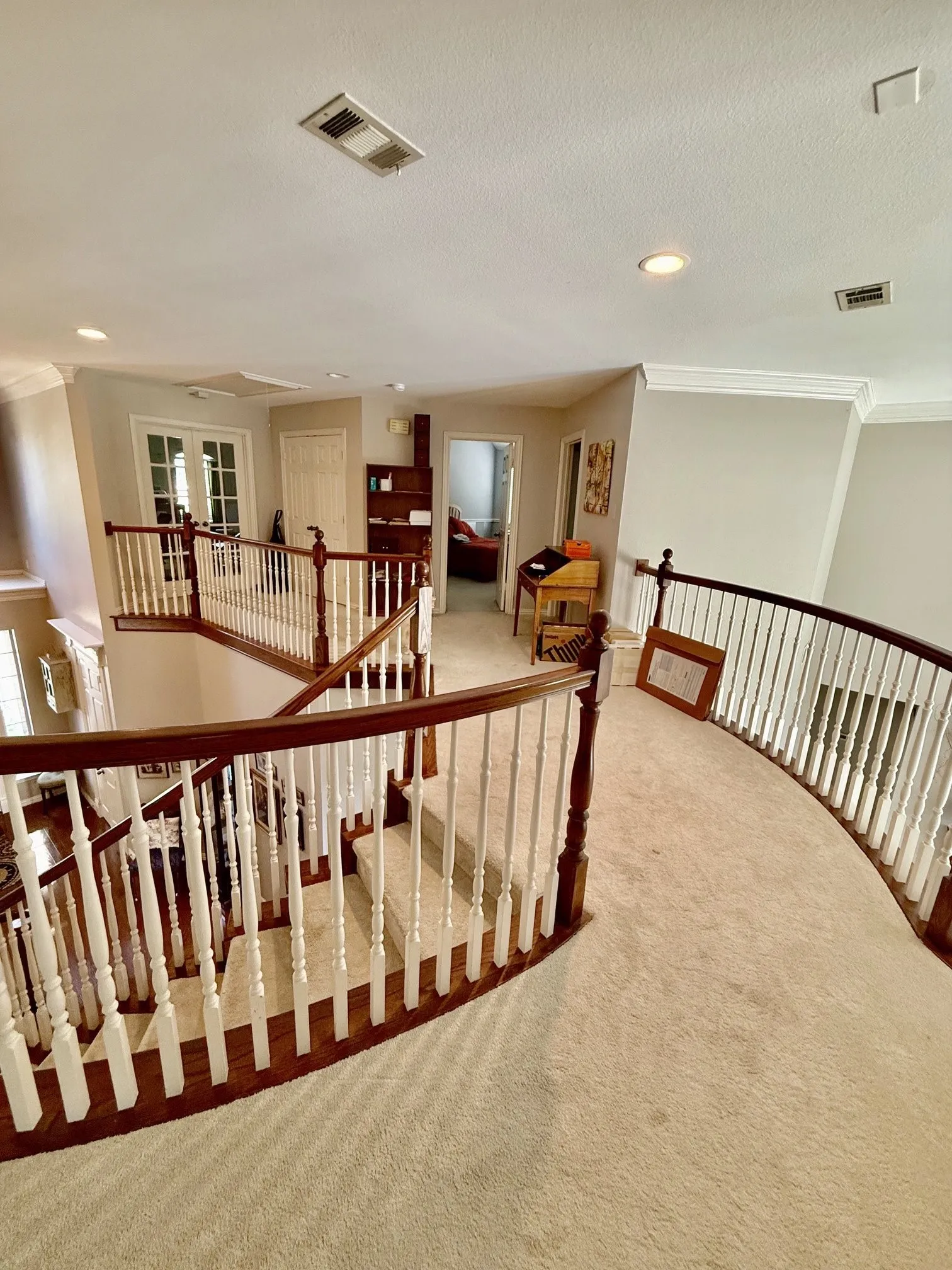Single Family Residence For Sale in Denton County , 25 Ridgewood Drive, Trophy Club, Texas 76262, 4 Bedroom, 4 Bathroom, 3 Garage spaces, 3,605 Sqft, built in 2002, mls#21391395, Real Estate Agent in Trophy Club, Homes For Sale in Denton county, Homes For Sale in Trophy Club, Realtor in Trophy Club Texas, Real Estate Brokerage Independent Realty Texas, Luminita Cordes Realtor