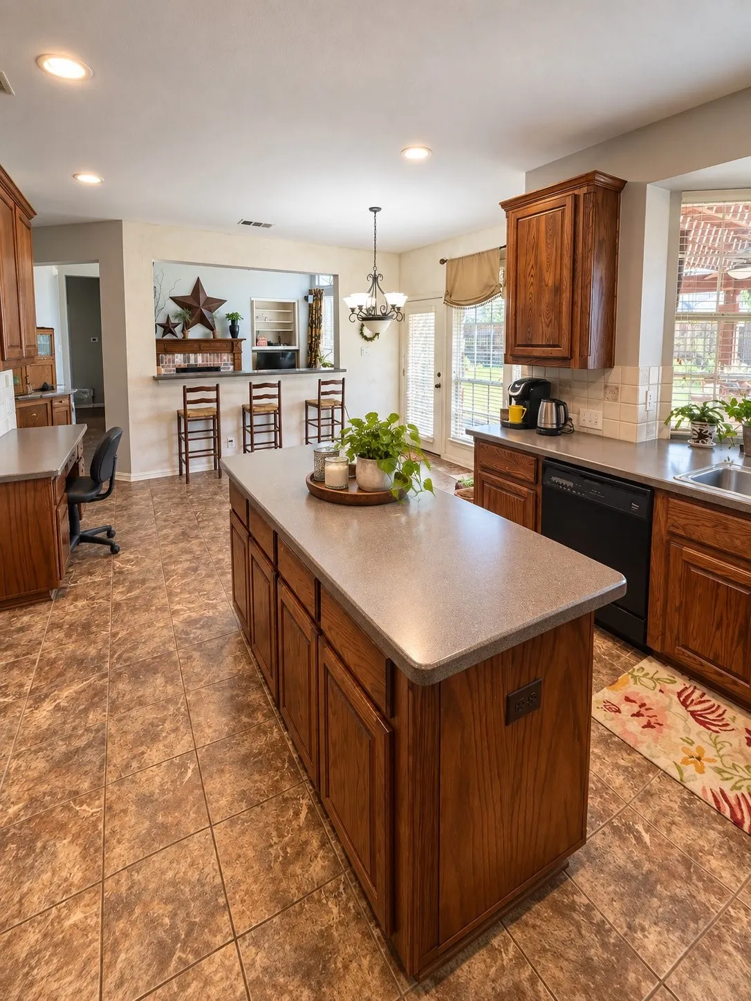 Single Family Residence For Sale in Denton County , 25 Ridgewood Drive, Trophy Club, Texas 76262, 4 Bedroom, 4 Bathroom, 3 Garage spaces, 3,605 Sqft, built in 2002, mls#21391395, Real Estate Agent in Trophy Club, Homes For Sale in Denton county, Homes For Sale in Trophy Club, Realtor in Trophy Club Texas, Real Estate Brokerage Independent Realty Texas, Luminita Cordes Realtor