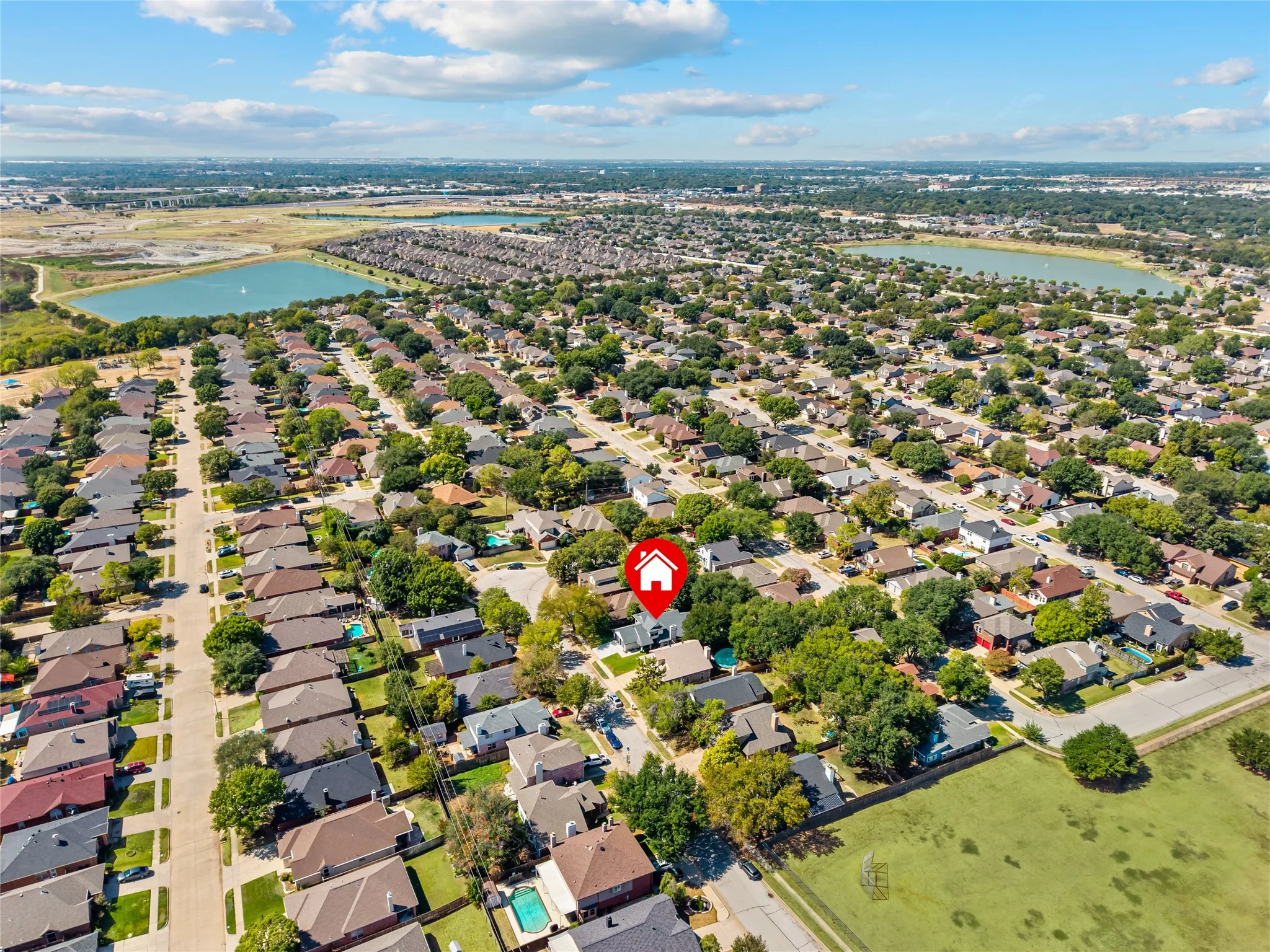 Single Family Residence For Sale in Tarrant County , 8809 Tyne Trail, Fort Worth, Texas 76118, 3 Bedroom, 3 Bathroom, 2 Garage spaces, 1,555 Sqft, built in 1986, mls#21394151, Real Estate Agent in Fort Worth, Homes For Sale in Tarrant county, Homes For Sale in Fort Worth, Realtor in Fort Worth Texas, Real Estate Brokerage Independent Realty Texas, Luminita Cordes Realtor