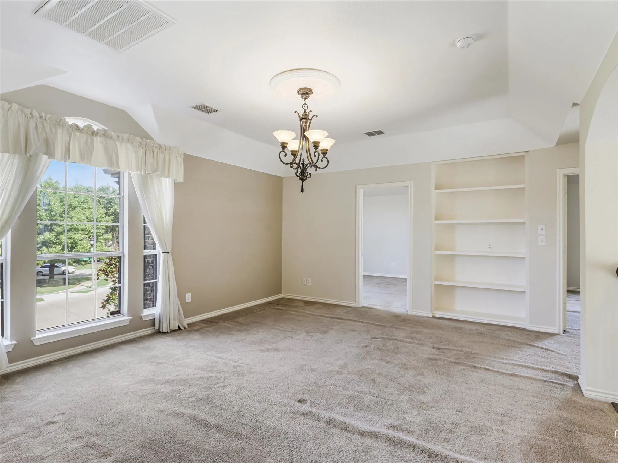 Single Family Residence For Sale in Collin County , 513 Tarpan Trail, Celina, Texas 75009, 5 Bedroom, 4 Bathroom, 3 Garage spaces, 3,529 Sqft, built in 2007, mls#21392725, Real Estate Agent in Celina, Homes For Sale in Collin county, Homes For Sale in Celina, Realtor in Celina Texas, Real Estate Brokerage Independent Realty Texas, Luminita Cordes Realtor