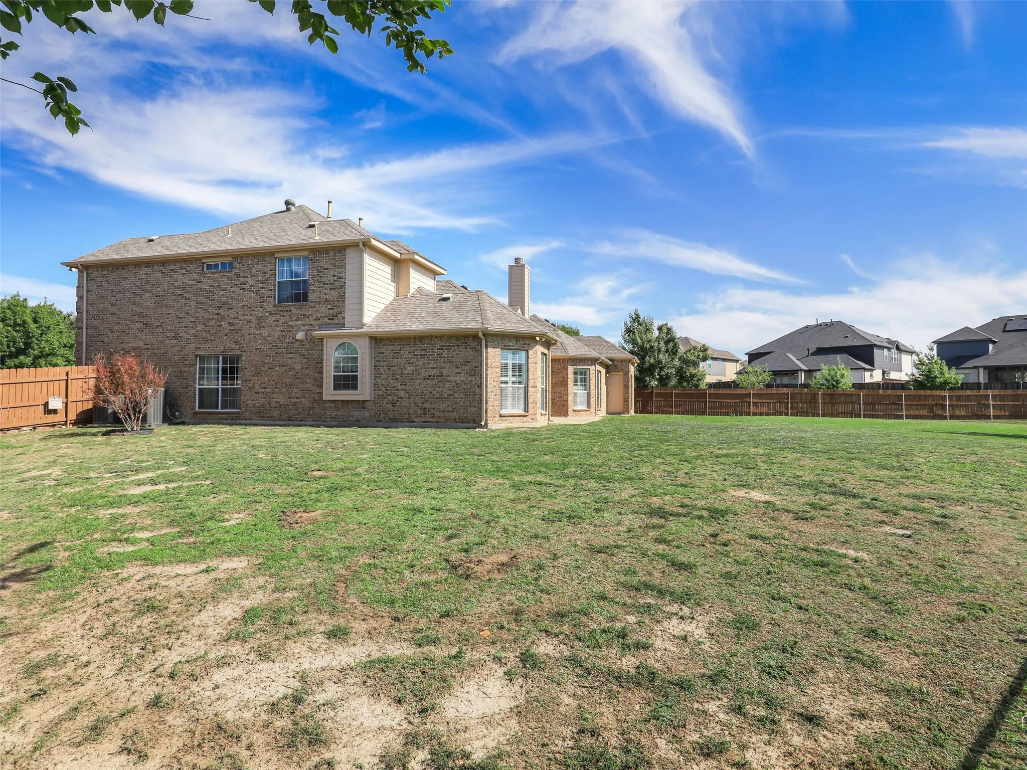 Single Family Residence For Sale in Collin County , 513 Tarpan Trail, Celina, Texas 75009, 5 Bedroom, 4 Bathroom, 3 Garage spaces, 3,529 Sqft, built in 2007, mls#21392725, Real Estate Agent in Celina, Homes For Sale in Collin county, Homes For Sale in Celina, Realtor in Celina Texas, Real Estate Brokerage Independent Realty Texas, Luminita Cordes Realtor