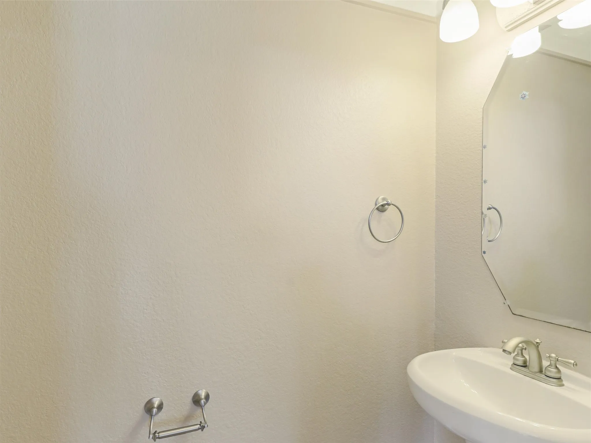 Single Family Residence For Sale in Collin County , 513 Tarpan Trail, Celina, Texas 75009, 5 Bedroom, 4 Bathroom, 3 Garage spaces, 3,529 Sqft, built in 2007, mls#21392725, Real Estate Agent in Celina, Homes For Sale in Collin county, Homes For Sale in Celina, Realtor in Celina Texas, Real Estate Brokerage Independent Realty Texas, Luminita Cordes Realtor