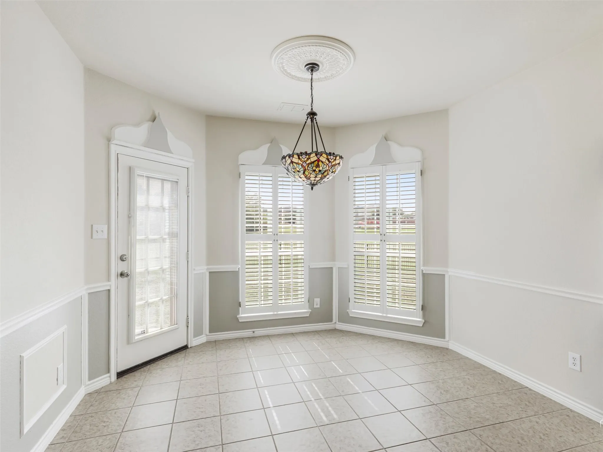 Single Family Residence For Sale in Collin County , 513 Tarpan Trail, Celina, Texas 75009, 5 Bedroom, 4 Bathroom, 3 Garage spaces, 3,529 Sqft, built in 2007, mls#21392725, Real Estate Agent in Celina, Homes For Sale in Collin county, Homes For Sale in Celina, Realtor in Celina Texas, Real Estate Brokerage Independent Realty Texas, Luminita Cordes Realtor