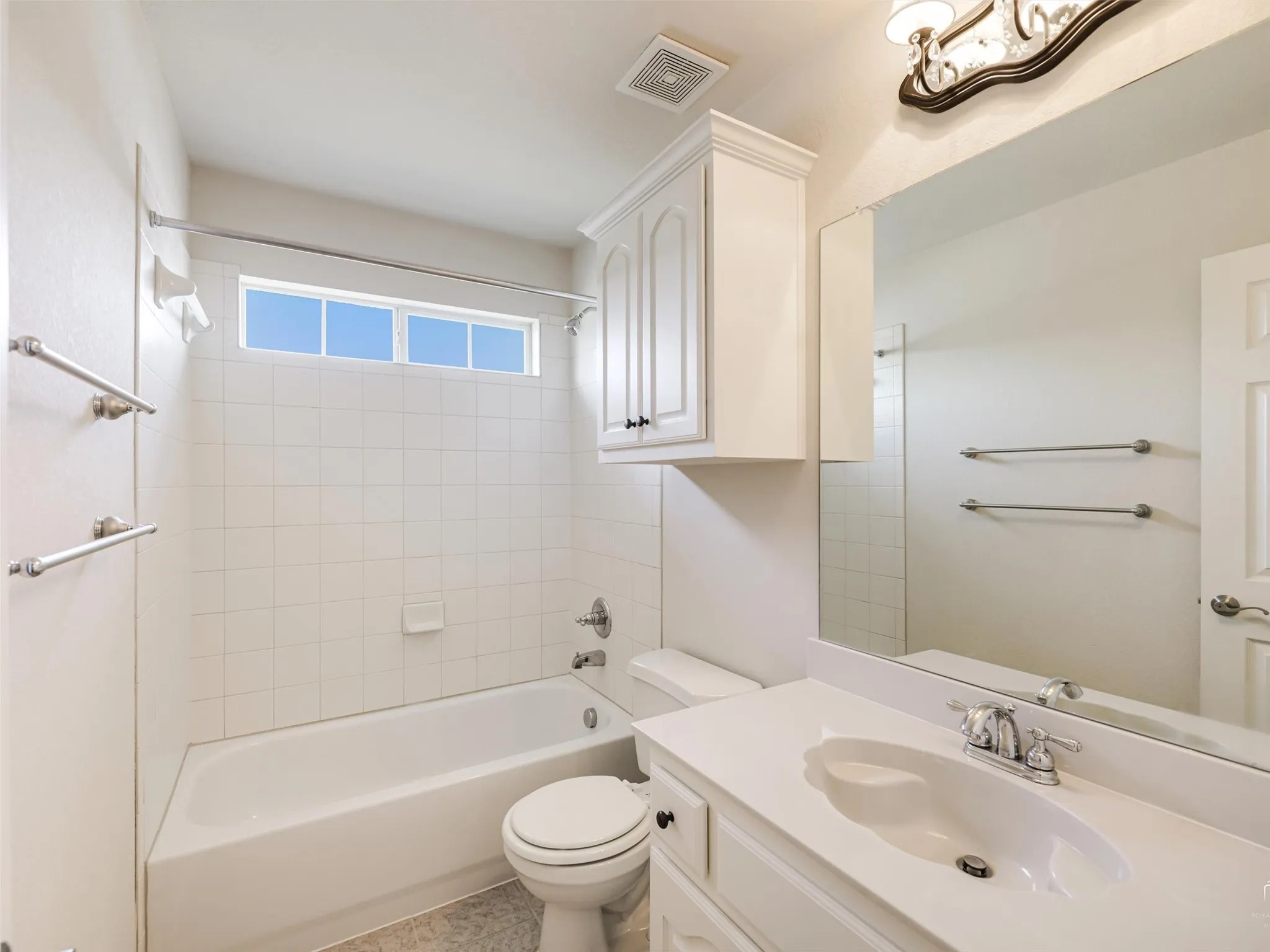 Single Family Residence For Sale in Collin County , 513 Tarpan Trail, Celina, Texas 75009, 5 Bedroom, 4 Bathroom, 3 Garage spaces, 3,529 Sqft, built in 2007, mls#21392725, Real Estate Agent in Celina, Homes For Sale in Collin county, Homes For Sale in Celina, Realtor in Celina Texas, Real Estate Brokerage Independent Realty Texas, Luminita Cordes Realtor