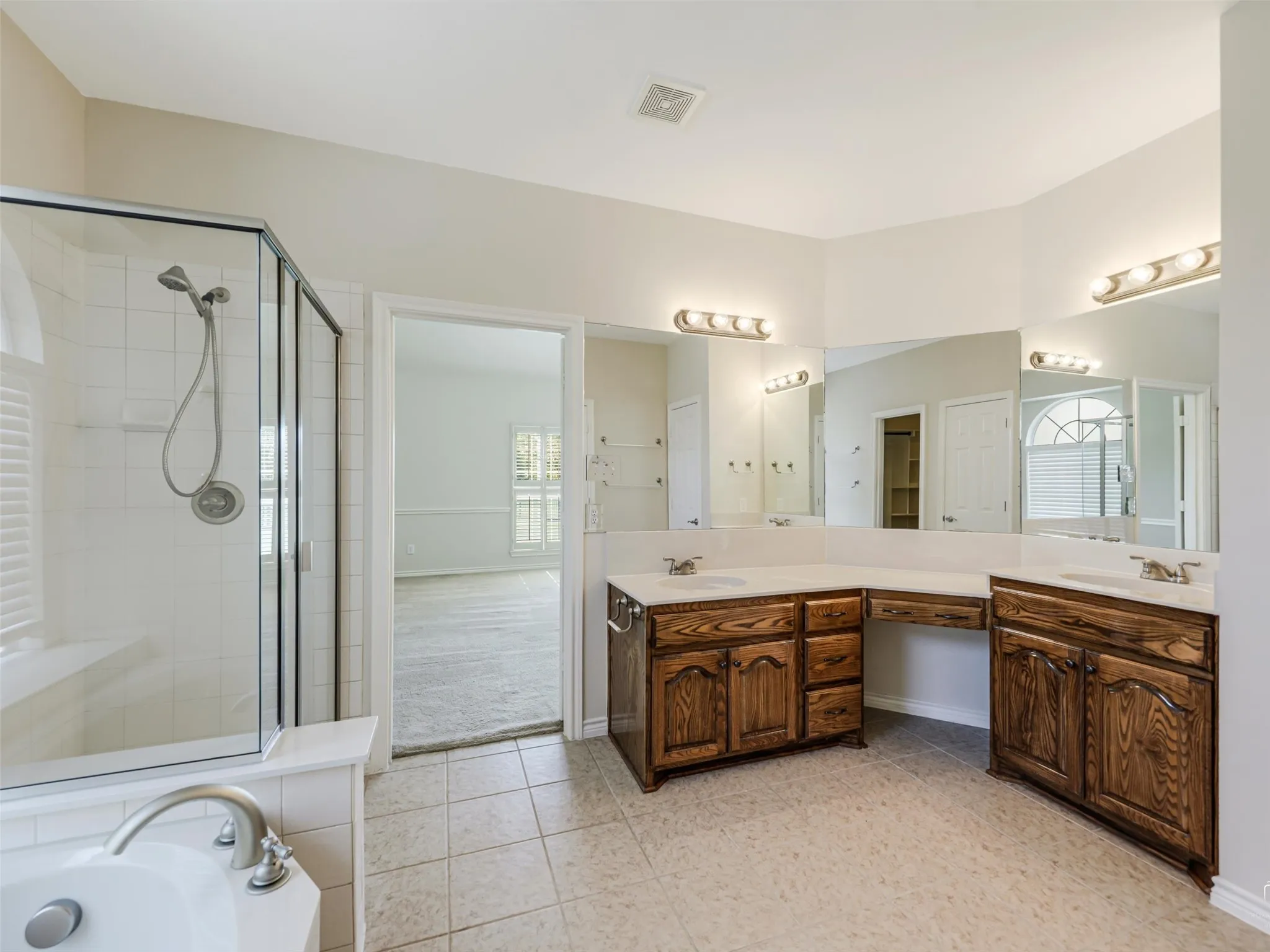 Single Family Residence For Sale in Collin County , 513 Tarpan Trail, Celina, Texas 75009, 5 Bedroom, 4 Bathroom, 3 Garage spaces, 3,529 Sqft, built in 2007, mls#21392725, Real Estate Agent in Celina, Homes For Sale in Collin county, Homes For Sale in Celina, Realtor in Celina Texas, Real Estate Brokerage Independent Realty Texas, Luminita Cordes Realtor