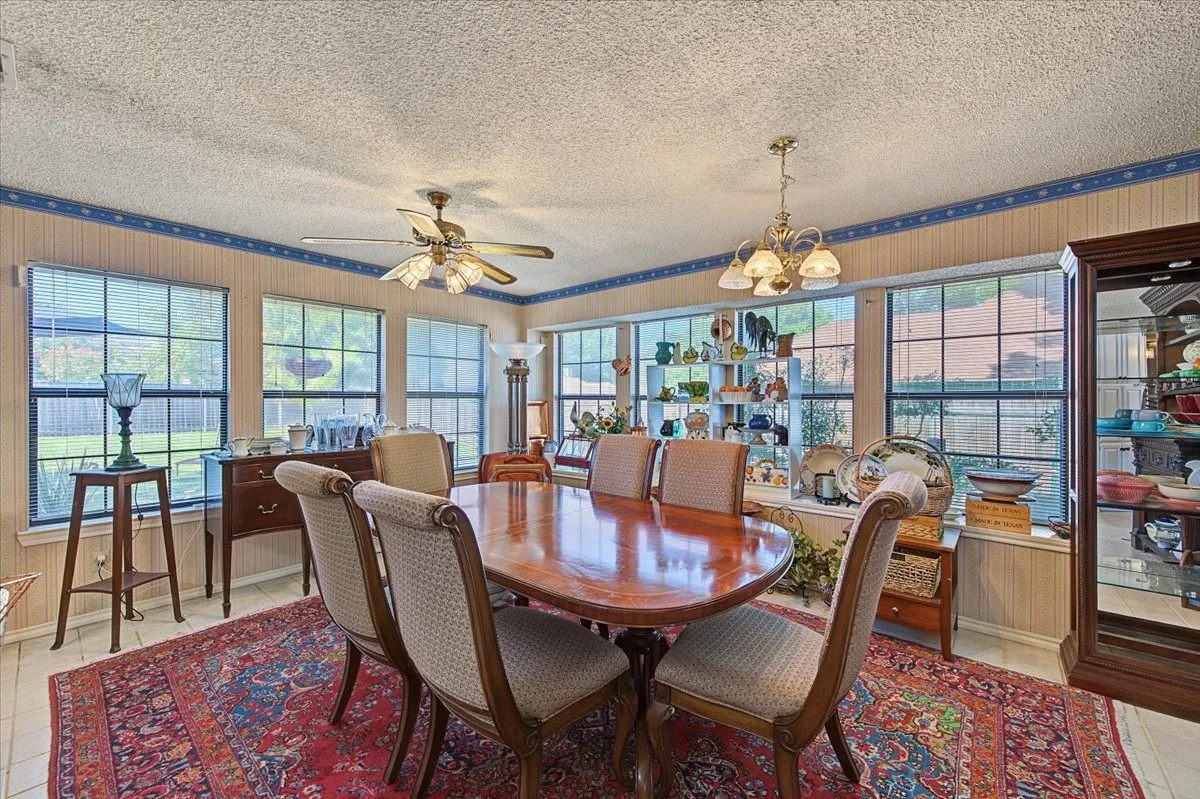 Single Family Residence For Sale in Tarrant County , 1300 Oak Harbor Boulevard, Azle, Texas 76020, 3 Bedroom, 2 Bathroom, 2 Garage spaces, 1,920 Sqft, built in 1987, mls#21394559, Real Estate Agent in Azle, Homes For Sale in Tarrant county, Homes For Sale in Azle, Realtor in Azle Texas, Real Estate Brokerage Independent Realty Texas, Luminita Cordes Realtor