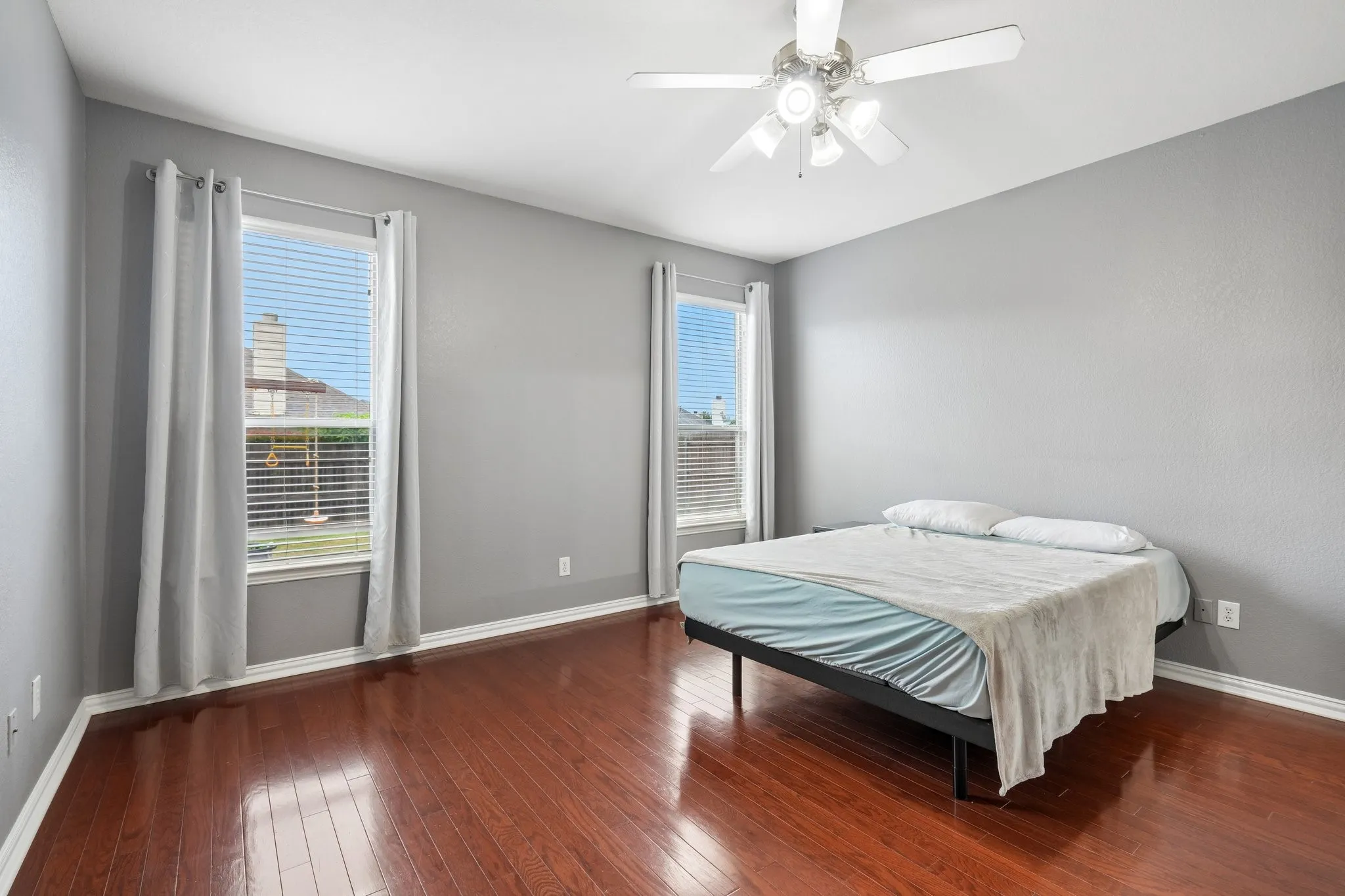 Single Family Residence For Rent in Tarrant County , 12308 Durango Root Drive, Fort Worth, Texas 76244, 4 Bedroom, 3 Bathroom, 2 Garage spaces, 2,429 Sqft, built in 2007, mls#21394823, Real Estate Agent in Fort Worth, Homes For Rent in Tarrant county, Homes For Rent in Fort Worth, Realtor in Fort Worth Texas, Real Estate Brokerage Independent Realty Texas, Luminita Cordes Realtor