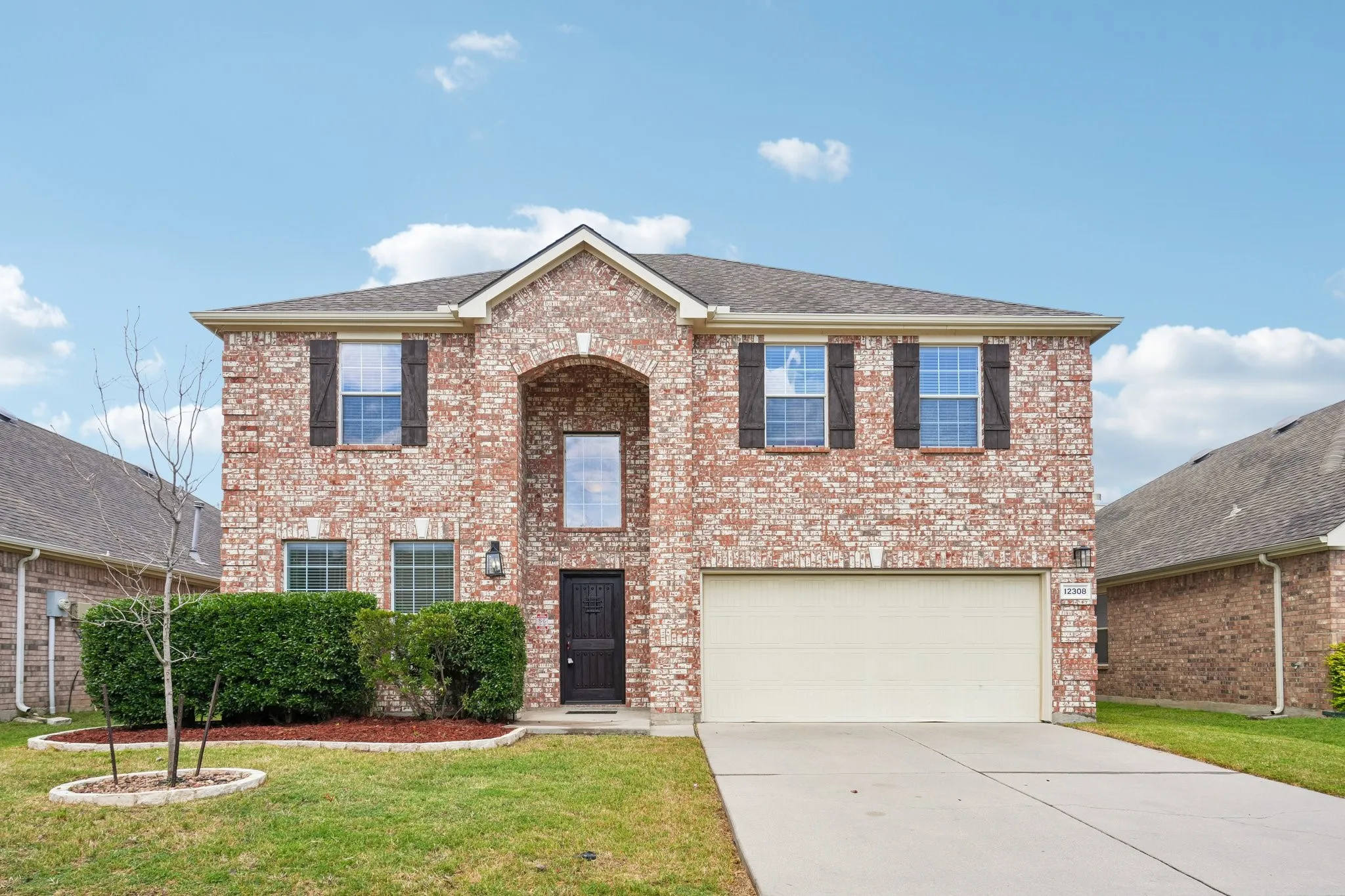 Single Family Residence For Rent in Tarrant County , 12308 Durango Root Drive, Fort Worth, Texas 76244, 4 Bedroom, 3 Bathroom, 2 Garage spaces, 2,429 Sqft, built in 2007, mls#21394823, Real Estate Agent in Fort Worth, Homes For Rent in Tarrant county, Homes For Rent in Fort Worth, Realtor in Fort Worth Texas, Real Estate Brokerage Independent Realty Texas, Luminita Cordes Realtor
