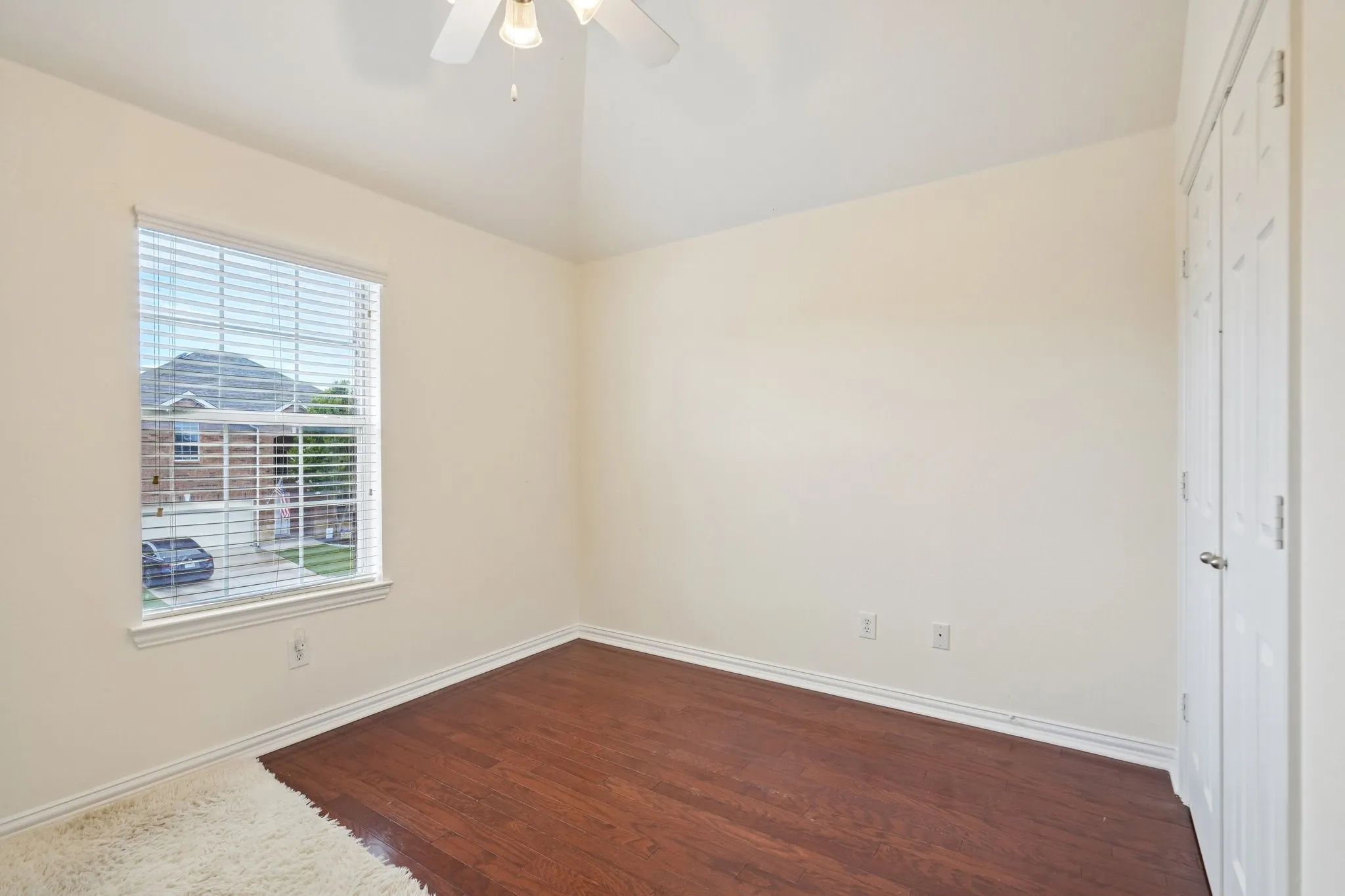 Single Family Residence For Rent in Tarrant County , 12308 Durango Root Drive, Fort Worth, Texas 76244, 4 Bedroom, 3 Bathroom, 2 Garage spaces, 2,429 Sqft, built in 2007, mls#21394823, Real Estate Agent in Fort Worth, Homes For Rent in Tarrant county, Homes For Rent in Fort Worth, Realtor in Fort Worth Texas, Real Estate Brokerage Independent Realty Texas, Luminita Cordes Realtor