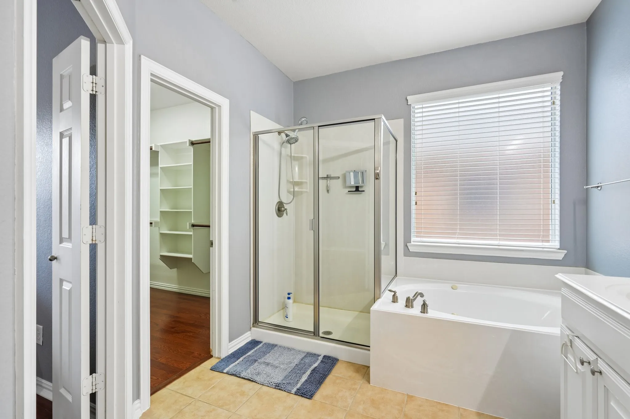 Single Family Residence For Rent in Tarrant County , 12308 Durango Root Drive, Fort Worth, Texas 76244, 4 Bedroom, 3 Bathroom, 2 Garage spaces, 2,429 Sqft, built in 2007, mls#21394823, Real Estate Agent in Fort Worth, Homes For Rent in Tarrant county, Homes For Rent in Fort Worth, Realtor in Fort Worth Texas, Real Estate Brokerage Independent Realty Texas, Luminita Cordes Realtor