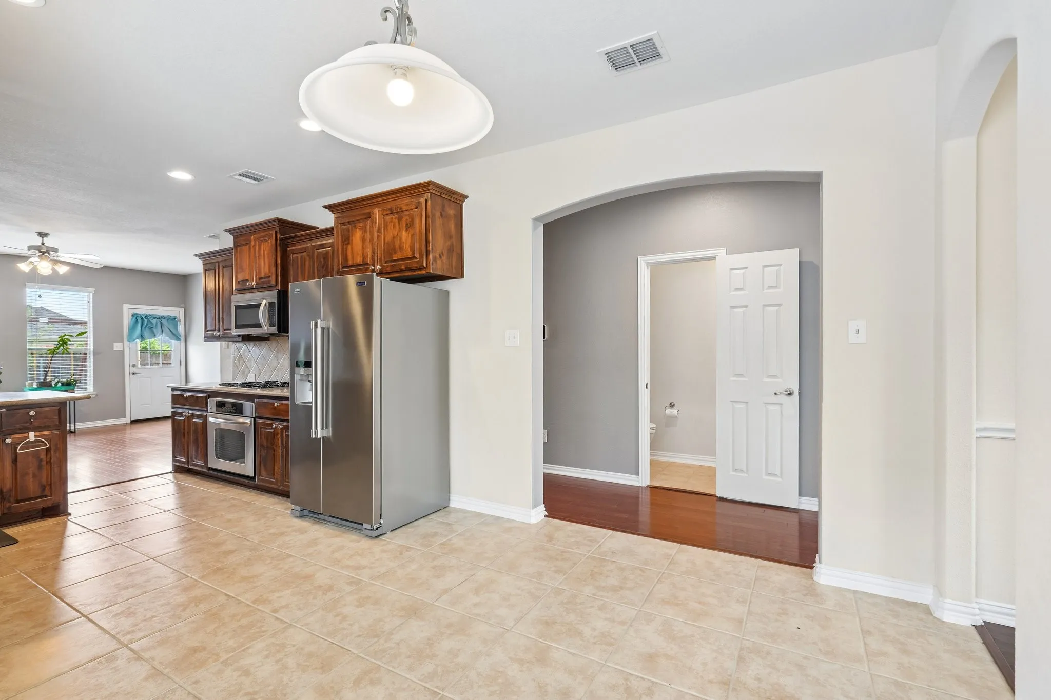 Single Family Residence For Rent in Tarrant County , 12308 Durango Root Drive, Fort Worth, Texas 76244, 4 Bedroom, 3 Bathroom, 2 Garage spaces, 2,429 Sqft, built in 2007, mls#21394823, Real Estate Agent in Fort Worth, Homes For Rent in Tarrant county, Homes For Rent in Fort Worth, Realtor in Fort Worth Texas, Real Estate Brokerage Independent Realty Texas, Luminita Cordes Realtor