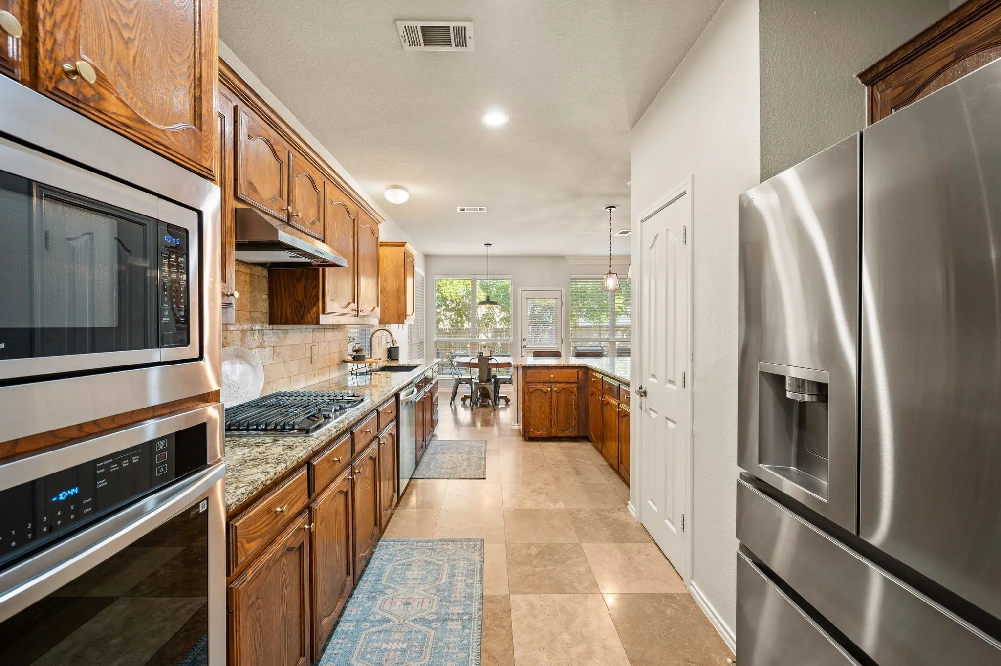 Single Family Residence For Sale in Tarrant County , 4129 Bedington Lane, Fort Worth, Texas 76244, 4 Bedroom, 3 Bathroom, 2 Garage spaces, 2,498 Sqft, built in 2005, mls#21393976, Real Estate Agent in Fort Worth, Homes For Sale in Tarrant county, Homes For Sale in Fort Worth, Realtor in Fort Worth Texas, Real Estate Brokerage Independent Realty Texas, Luminita Cordes Realtor