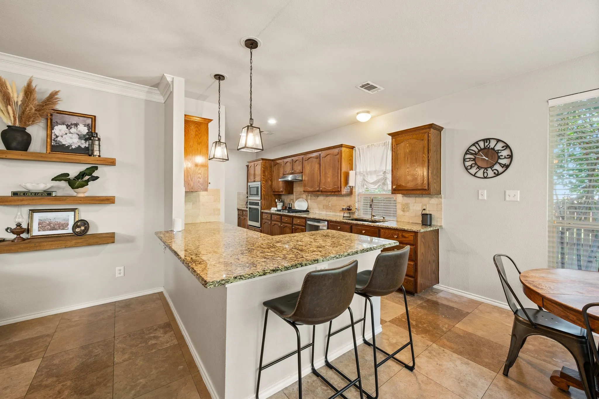 Single Family Residence For Sale in Tarrant County , 4129 Bedington Lane, Fort Worth, Texas 76244, 4 Bedroom, 3 Bathroom, 2 Garage spaces, 2,498 Sqft, built in 2005, mls#21393976, Real Estate Agent in Fort Worth, Homes For Sale in Tarrant county, Homes For Sale in Fort Worth, Realtor in Fort Worth Texas, Real Estate Brokerage Independent Realty Texas, Luminita Cordes Realtor