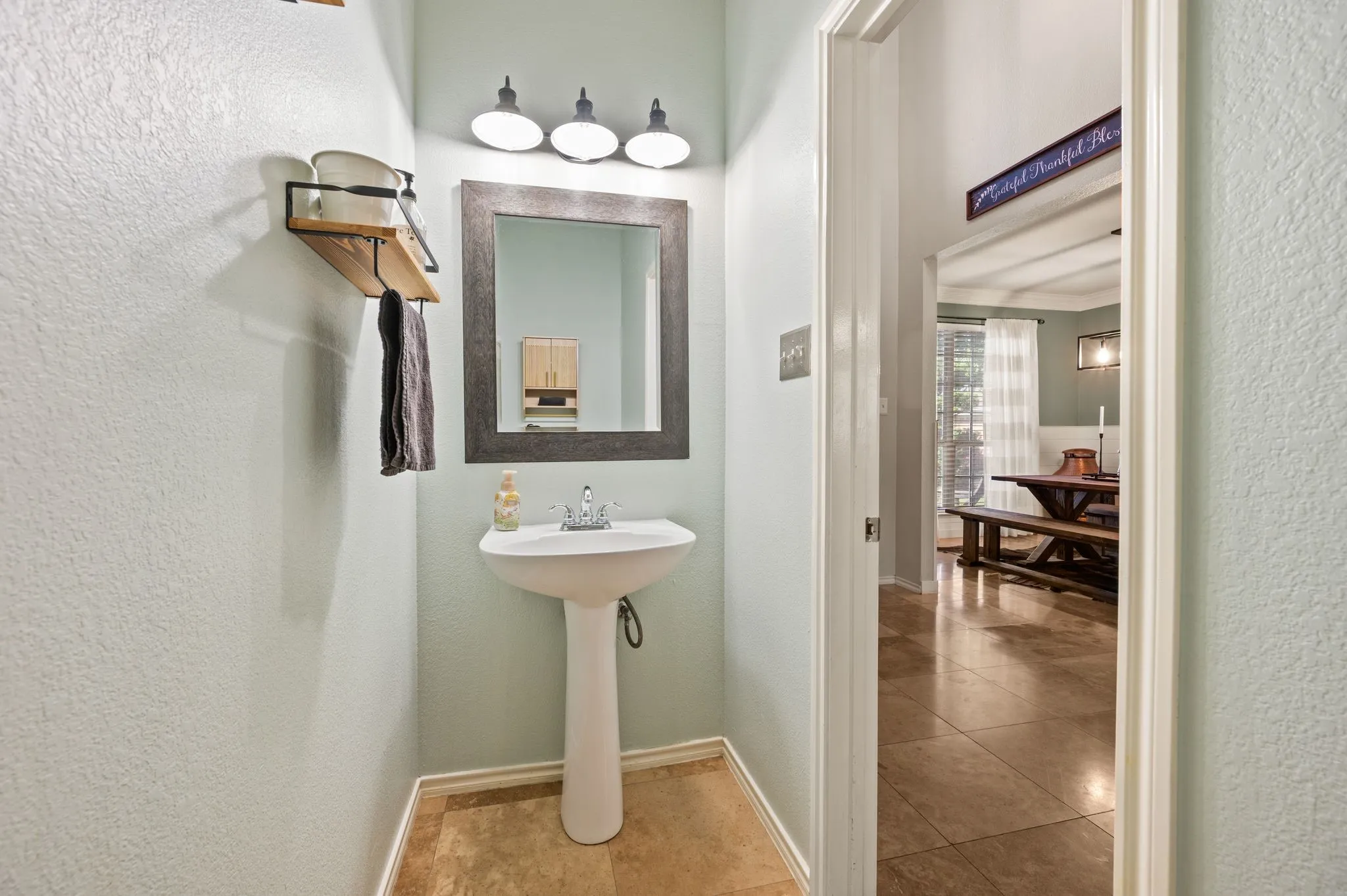 Single Family Residence For Sale in Tarrant County , 4129 Bedington Lane, Fort Worth, Texas 76244, 4 Bedroom, 3 Bathroom, 2 Garage spaces, 2,498 Sqft, built in 2005, mls#21393976, Real Estate Agent in Fort Worth, Homes For Sale in Tarrant county, Homes For Sale in Fort Worth, Realtor in Fort Worth Texas, Real Estate Brokerage Independent Realty Texas, Luminita Cordes Realtor