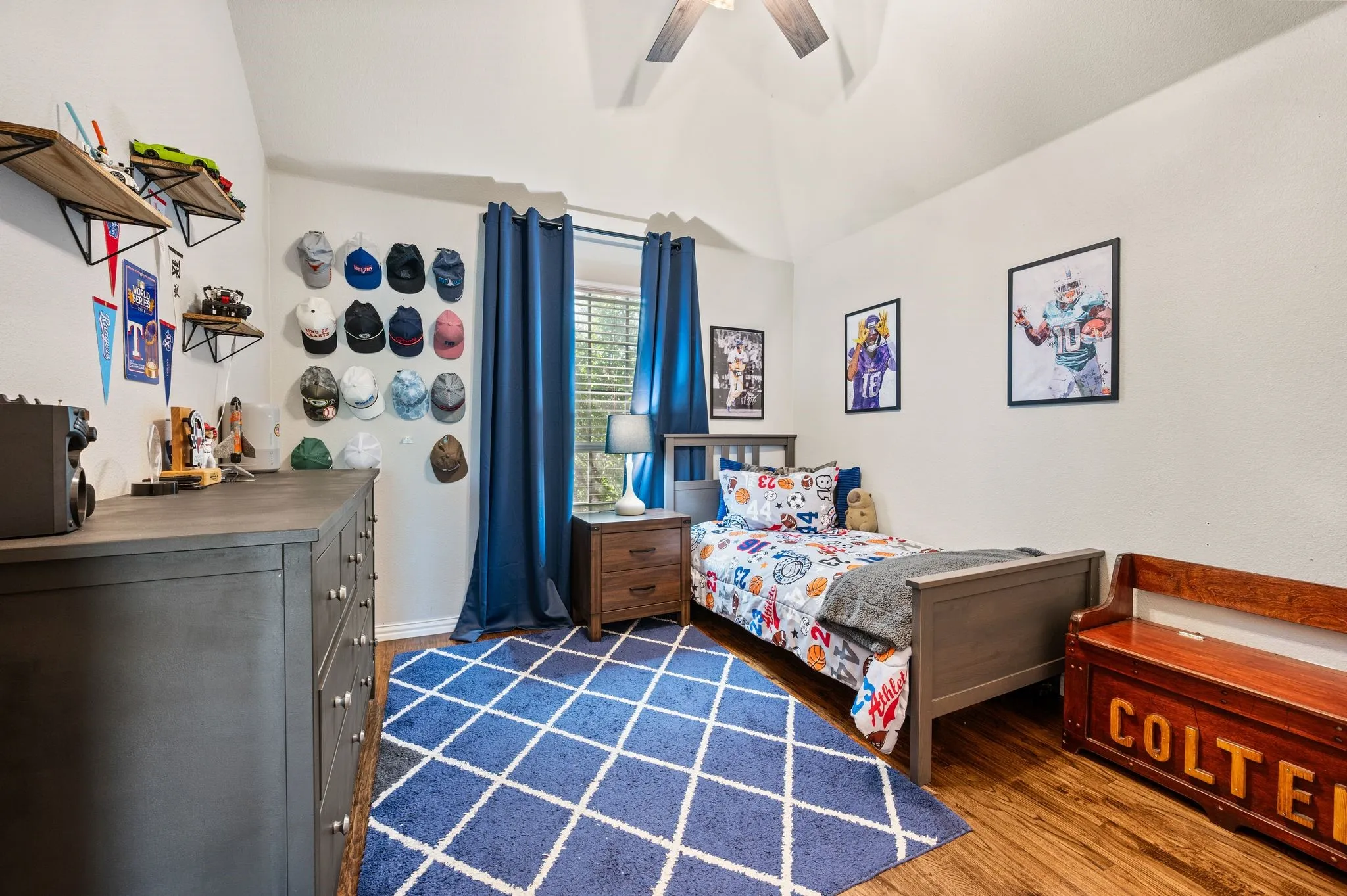 Single Family Residence For Sale in Tarrant County , 4129 Bedington Lane, Fort Worth, Texas 76244, 4 Bedroom, 3 Bathroom, 2 Garage spaces, 2,498 Sqft, built in 2005, mls#21393976, Real Estate Agent in Fort Worth, Homes For Sale in Tarrant county, Homes For Sale in Fort Worth, Realtor in Fort Worth Texas, Real Estate Brokerage Independent Realty Texas, Luminita Cordes Realtor