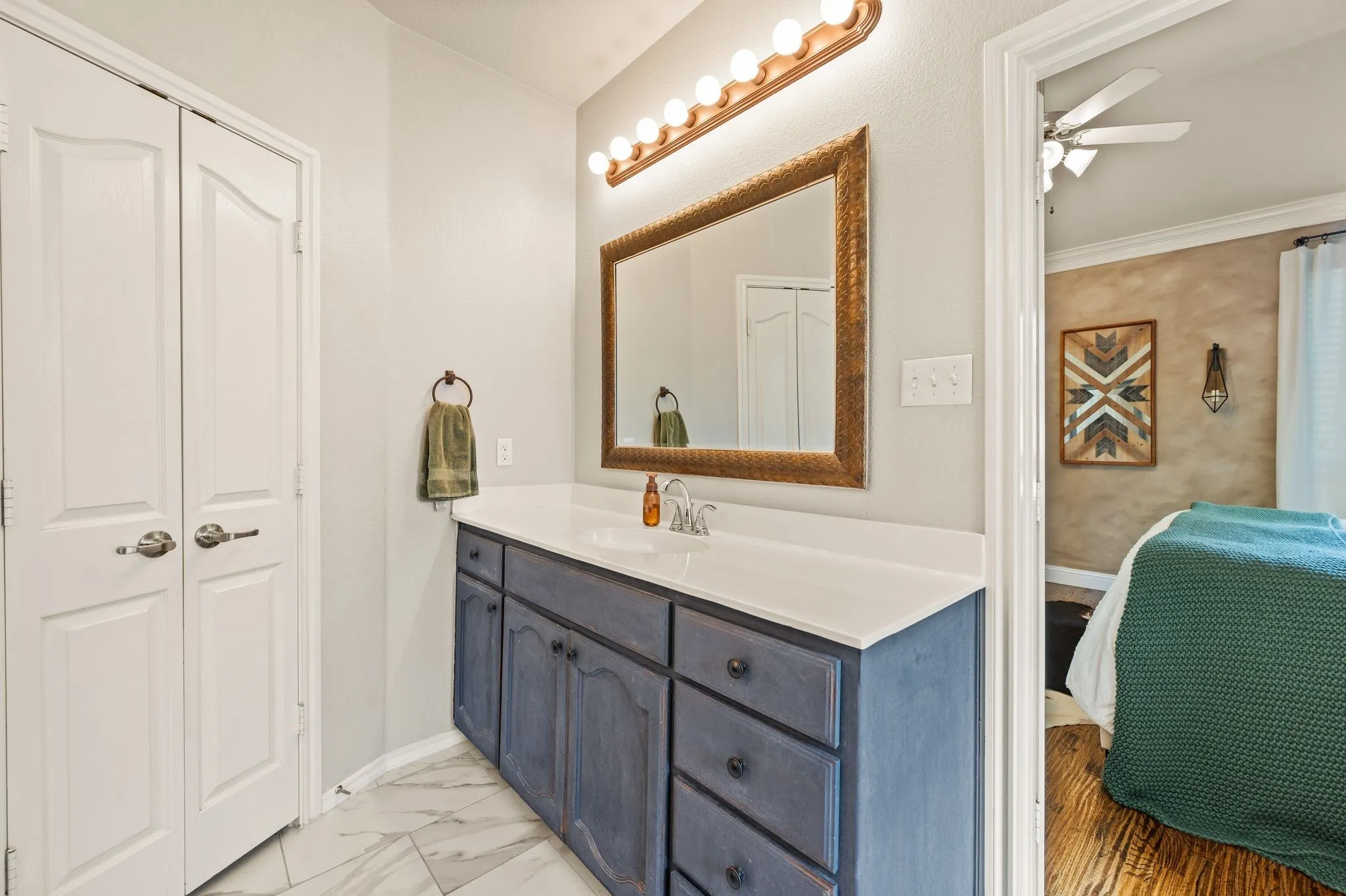 Single Family Residence For Sale in Tarrant County , 4129 Bedington Lane, Fort Worth, Texas 76244, 4 Bedroom, 3 Bathroom, 2 Garage spaces, 2,498 Sqft, built in 2005, mls#21393976, Real Estate Agent in Fort Worth, Homes For Sale in Tarrant county, Homes For Sale in Fort Worth, Realtor in Fort Worth Texas, Real Estate Brokerage Independent Realty Texas, Luminita Cordes Realtor