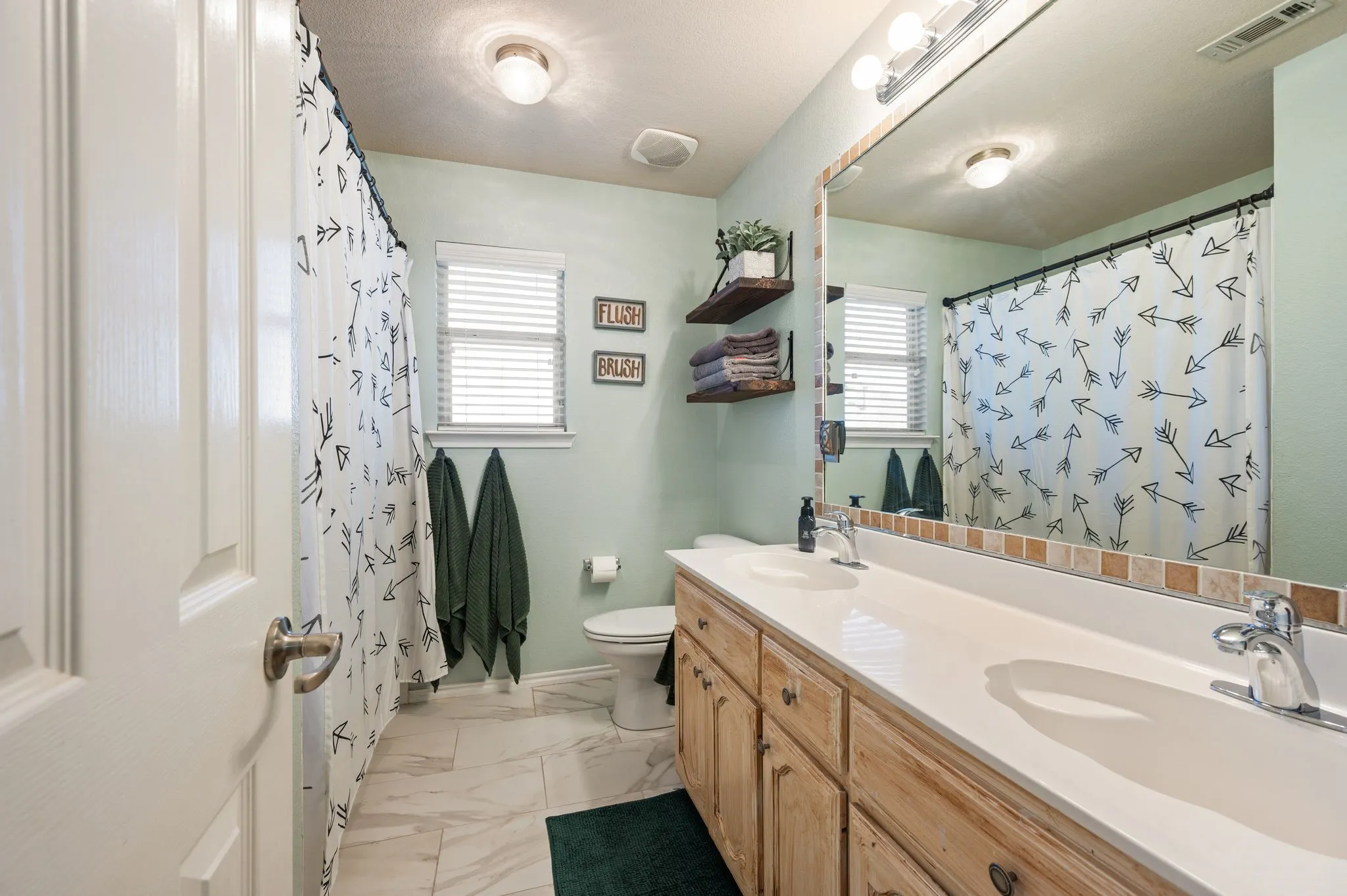 Single Family Residence For Sale in Tarrant County , 4129 Bedington Lane, Fort Worth, Texas 76244, 4 Bedroom, 3 Bathroom, 2 Garage spaces, 2,498 Sqft, built in 2005, mls#21393976, Real Estate Agent in Fort Worth, Homes For Sale in Tarrant county, Homes For Sale in Fort Worth, Realtor in Fort Worth Texas, Real Estate Brokerage Independent Realty Texas, Luminita Cordes Realtor