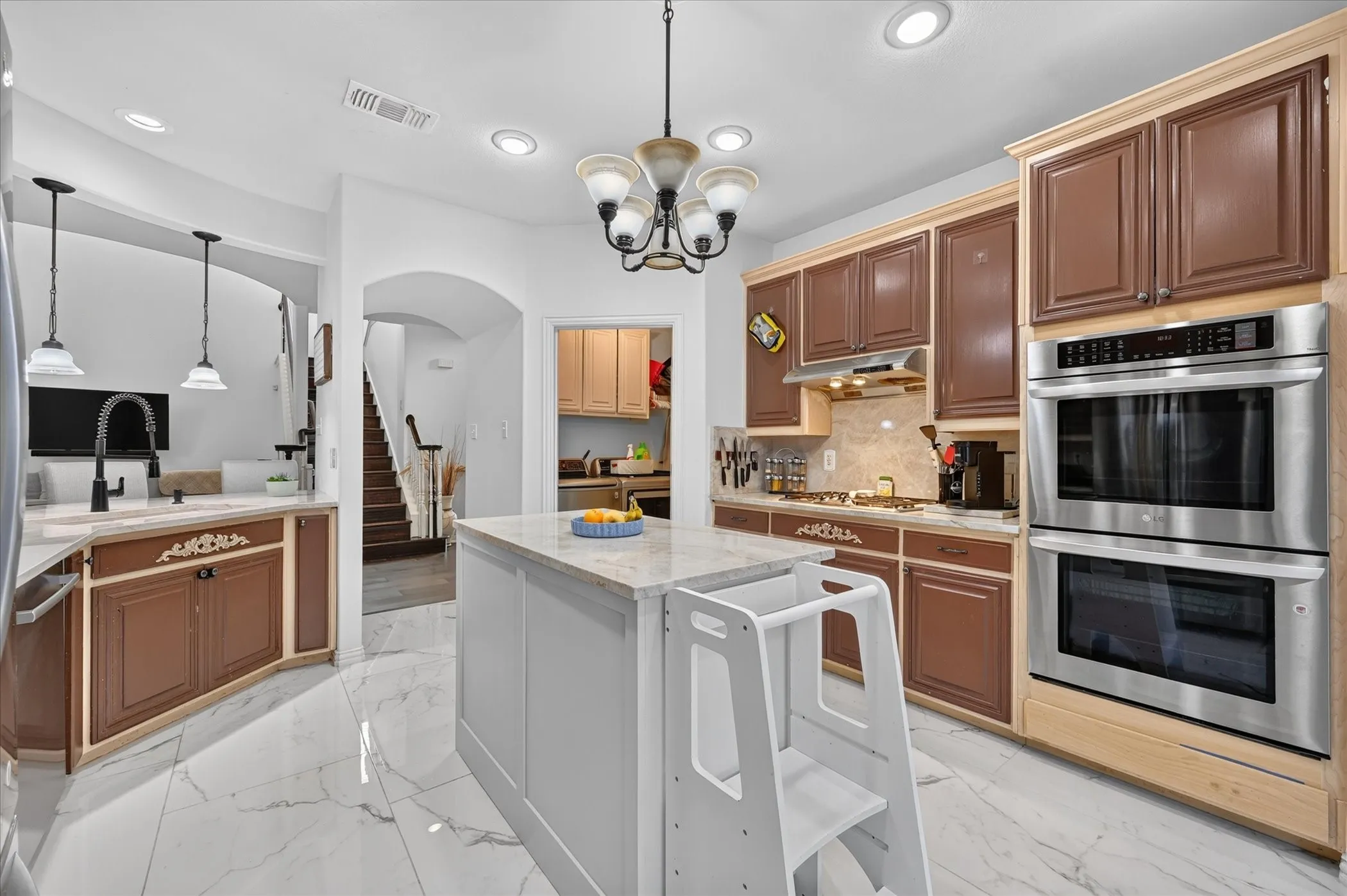 Single Family Residence For Rent in Tarrant County , 8728 Lariat Circle, Fort Worth, Texas 76244, 4 Bedroom, 4 Bathroom, 2 Garage spaces, 2,983 Sqft, built in 2002, mls#21392405, Real Estate Agent in Fort Worth, Homes For Rent in Tarrant county, Homes For Rent in Fort Worth, Realtor in Fort Worth Texas, Real Estate Brokerage Independent Realty Texas, Luminita Cordes Realtor