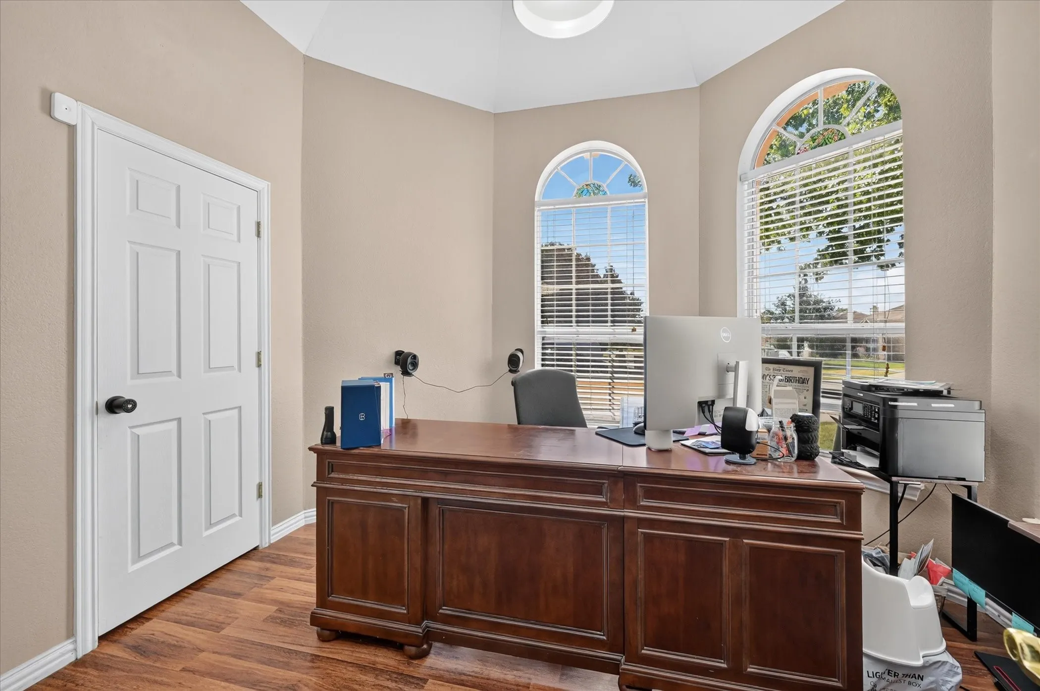 Single Family Residence For Rent in Tarrant County , 8728 Lariat Circle, Fort Worth, Texas 76244, 4 Bedroom, 4 Bathroom, 2 Garage spaces, 2,983 Sqft, built in 2002, mls#21392405, Real Estate Agent in Fort Worth, Homes For Rent in Tarrant county, Homes For Rent in Fort Worth, Realtor in Fort Worth Texas, Real Estate Brokerage Independent Realty Texas, Luminita Cordes Realtor