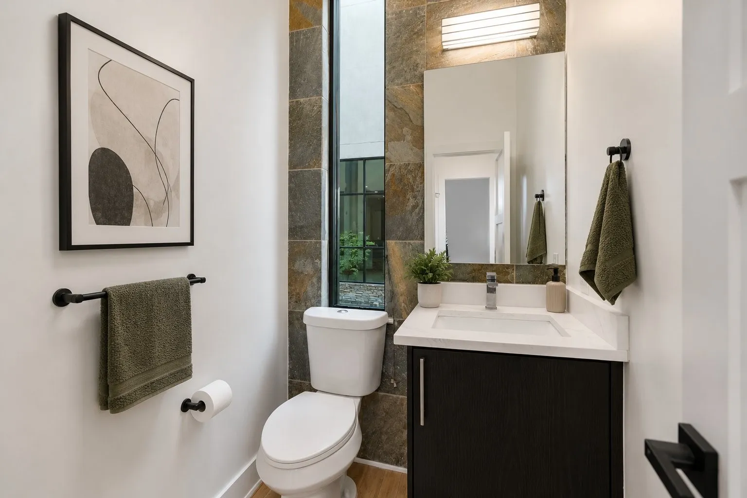 Townhouse For Rent in Dallas County , 3200 Thomas Avenue F, Dallas, Texas 75204, 3 Bedroom, 4 Bathroom, 2 Garage spaces, 2,958 Sqft, built in 2007, mls#21394846, Real Estate Agent in Dallas, Homes For Rent in Dallas county, Homes For Rent in Dallas, Realtor in Dallas Texas, Real Estate Brokerage Independent Realty Texas, Luminita Cordes Realtor