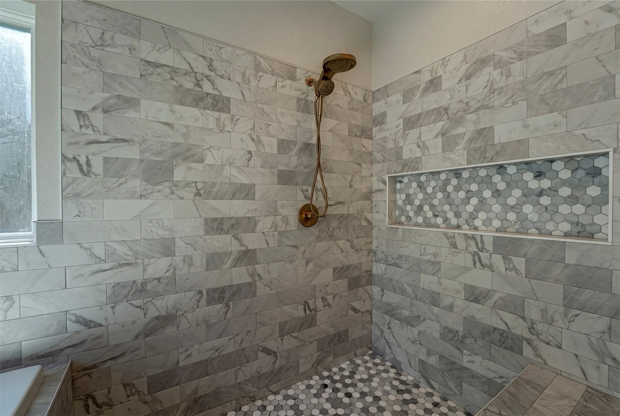 Single Family Residence For Sale in Kaufman County , 101 Lighthouse Lane, Mabank, Texas 75143, 3 Bedroom, 2 Bathroom, 2 Garage spaces, 2,054 Sqft, built in 2020, mls#21394463, Real Estate Agent in Mabank, Homes For Sale in Kaufman county, Homes For Sale in Mabank, Realtor in Mabank Texas, Real Estate Brokerage Independent Realty Texas, Luminita Cordes Realtor