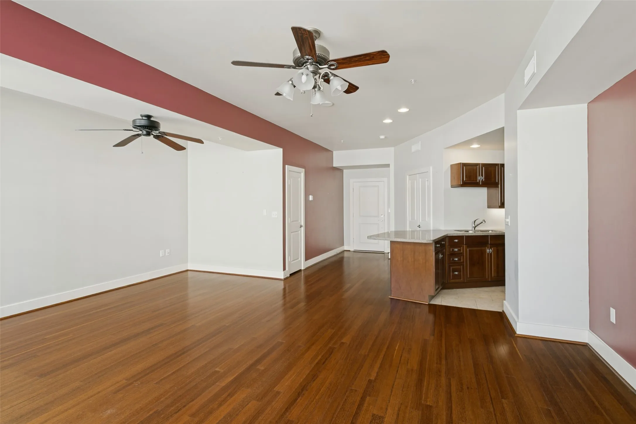Condominium For Sale in Tarrant County , 411 W 7th Street 707, Fort Worth, Texas 76102, 1 Bedroom, 1 Bathroom, Garage spaces, 1,056 Sqft, built in 1921, mls#21364207, Real Estate Agent in Fort Worth, Homes For Sale in Tarrant county, Homes For Sale in Fort Worth, Realtor in Fort Worth Texas, Real Estate Brokerage Independent Realty Texas, Luminita Cordes Realtor