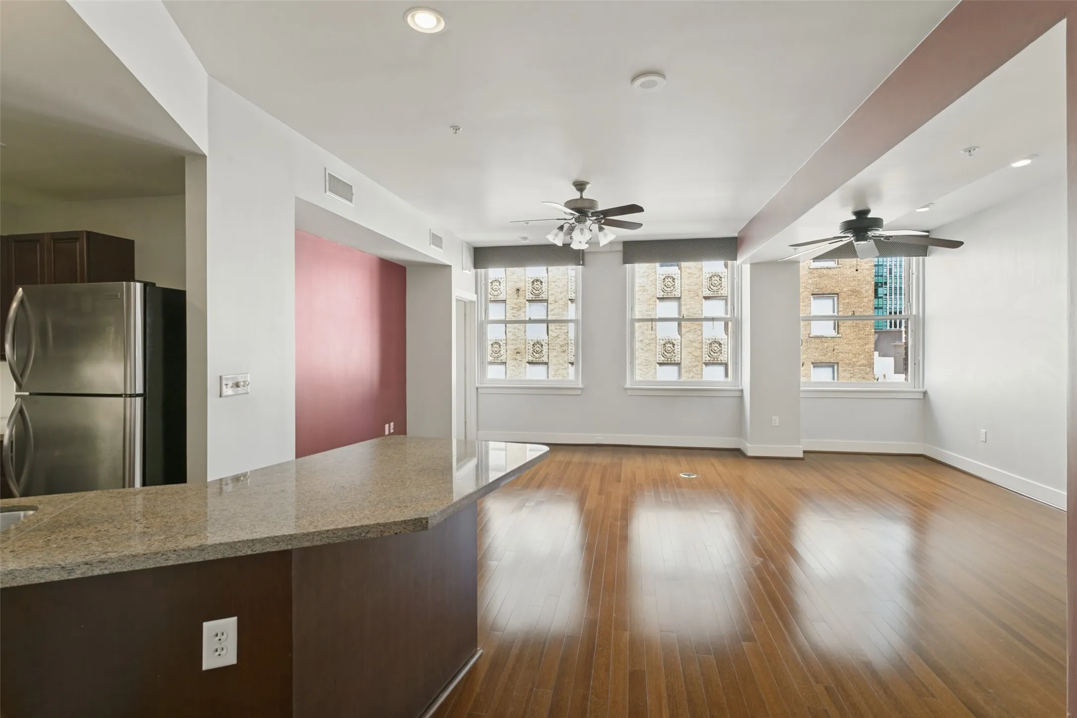 Condominium For Sale in Tarrant County , 411 W 7th Street 707, Fort Worth, Texas 76102, 1 Bedroom, 1 Bathroom, Garage spaces, 1,056 Sqft, built in 1921, mls#21364207, Real Estate Agent in Fort Worth, Homes For Sale in Tarrant county, Homes For Sale in Fort Worth, Realtor in Fort Worth Texas, Real Estate Brokerage Independent Realty Texas, Luminita Cordes Realtor