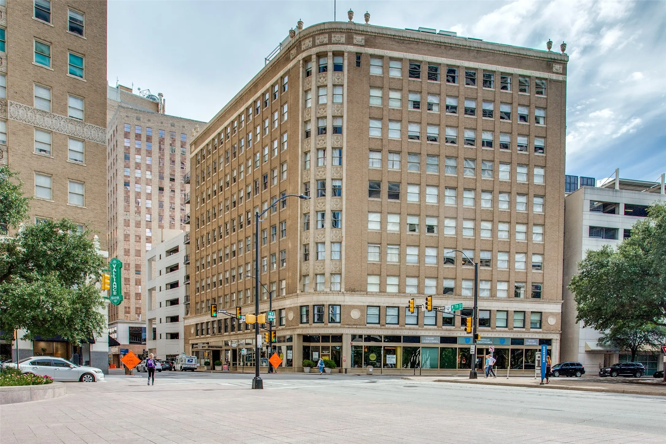 Condominium For Sale in Tarrant County , 411 W 7th Street 707, Fort Worth, Texas 76102, 1 Bedroom, 1 Bathroom, Garage spaces, 1,056 Sqft, built in 1921, mls#21364207, Real Estate Agent in Fort Worth, Homes For Sale in Tarrant county, Homes For Sale in Fort Worth, Realtor in Fort Worth Texas, Real Estate Brokerage Independent Realty Texas, Luminita Cordes Realtor