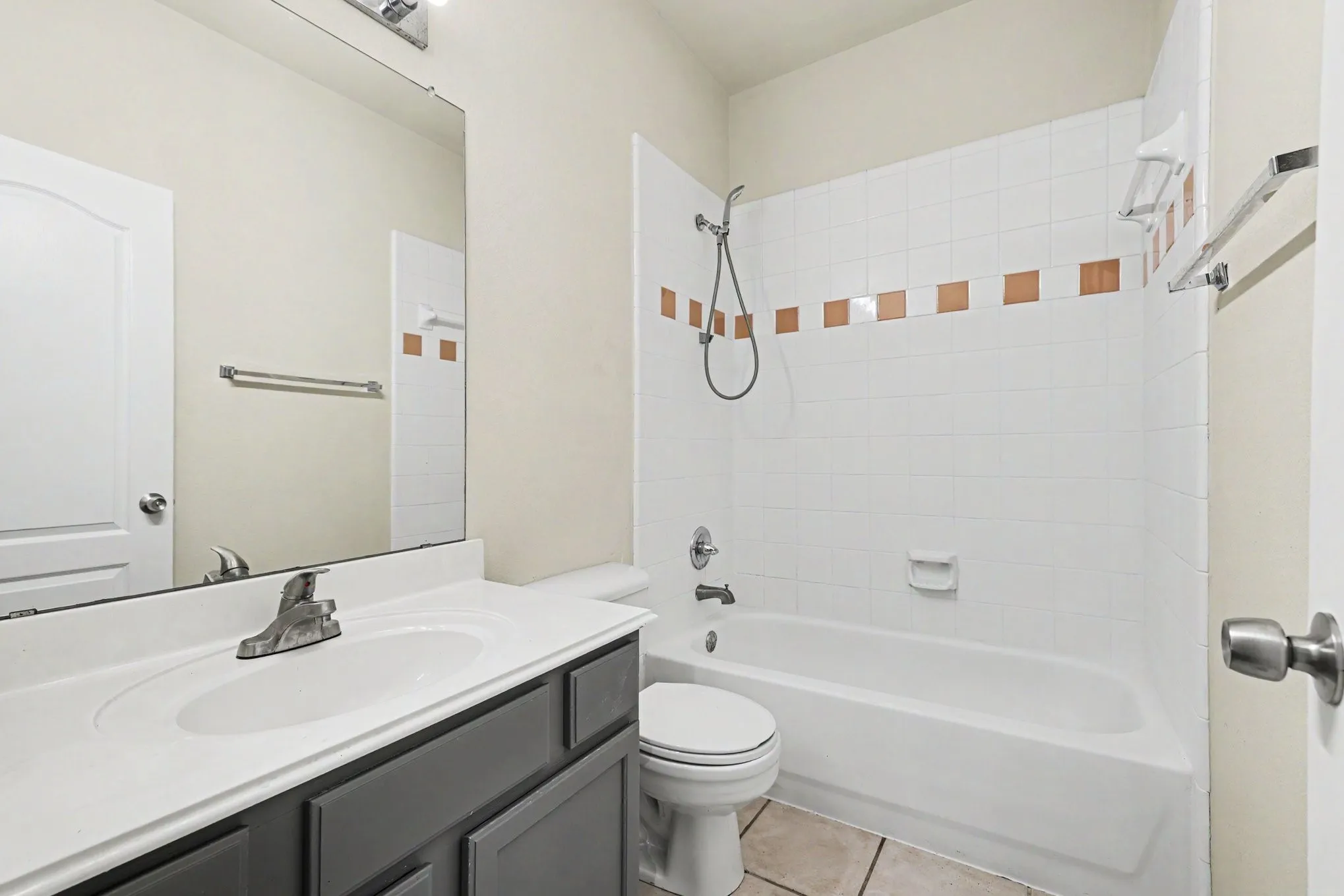 Single Family Residence For Sale in Collin County , 11181 Clearstream Lane, Frisco, Texas 75035, 4 Bedroom, 4 Bathroom, 2 Garage spaces, 2,465 Sqft, built in 2000, mls#21393408, Real Estate Agent in Frisco, Homes For Sale in Collin county, Homes For Sale in Frisco, Realtor in Frisco Texas, Real Estate Brokerage Independent Realty Texas, Luminita Cordes Realtor