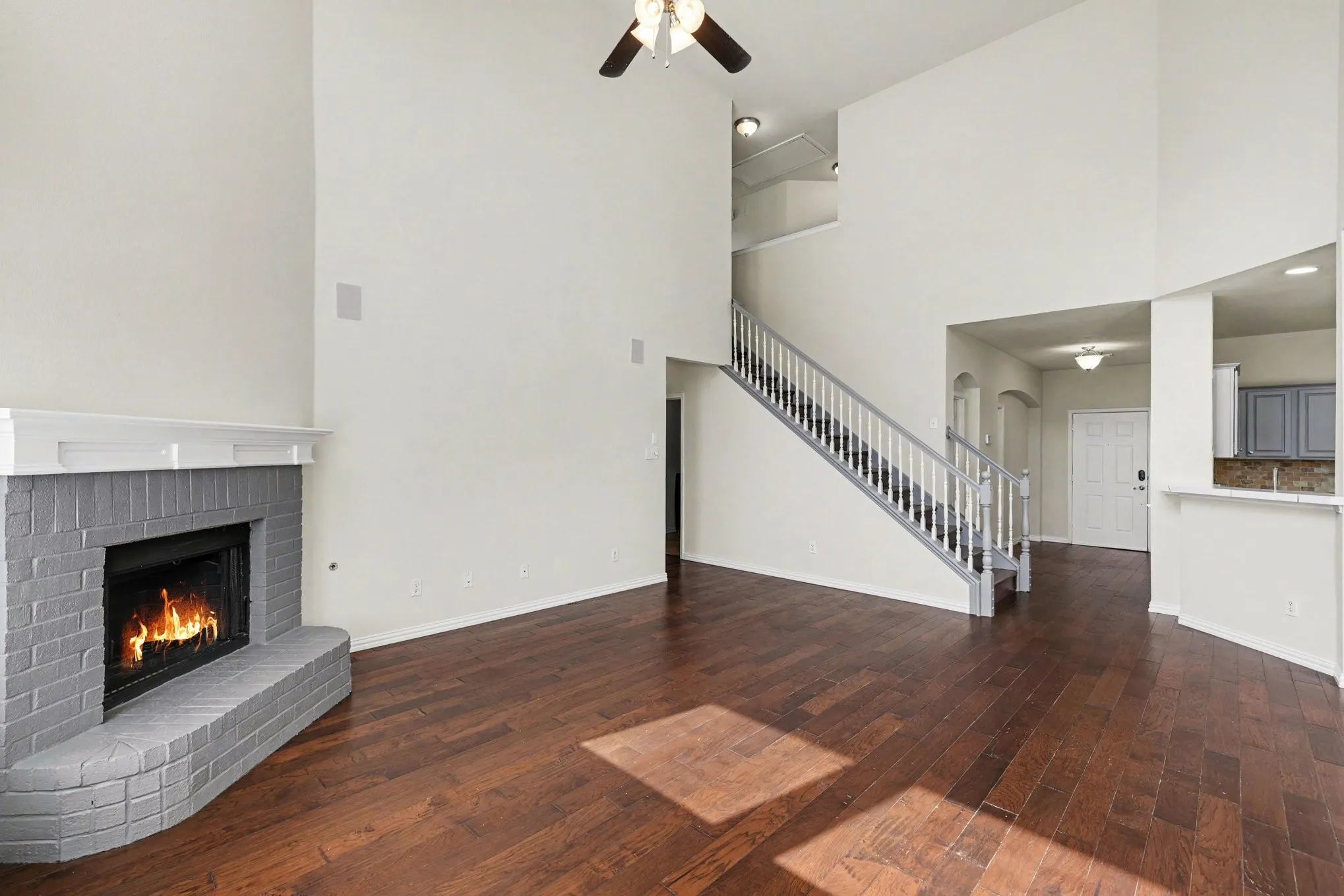 Single Family Residence For Sale in Collin County , 11181 Clearstream Lane, Frisco, Texas 75035, 4 Bedroom, 4 Bathroom, 2 Garage spaces, 2,465 Sqft, built in 2000, mls#21393408, Real Estate Agent in Frisco, Homes For Sale in Collin county, Homes For Sale in Frisco, Realtor in Frisco Texas, Real Estate Brokerage Independent Realty Texas, Luminita Cordes Realtor
