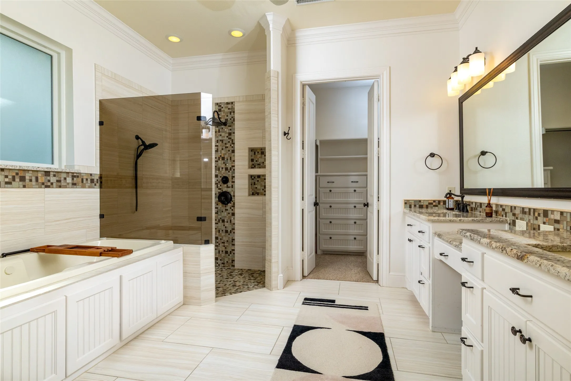 Dual vanity with integrated sinks and granite-style countertops