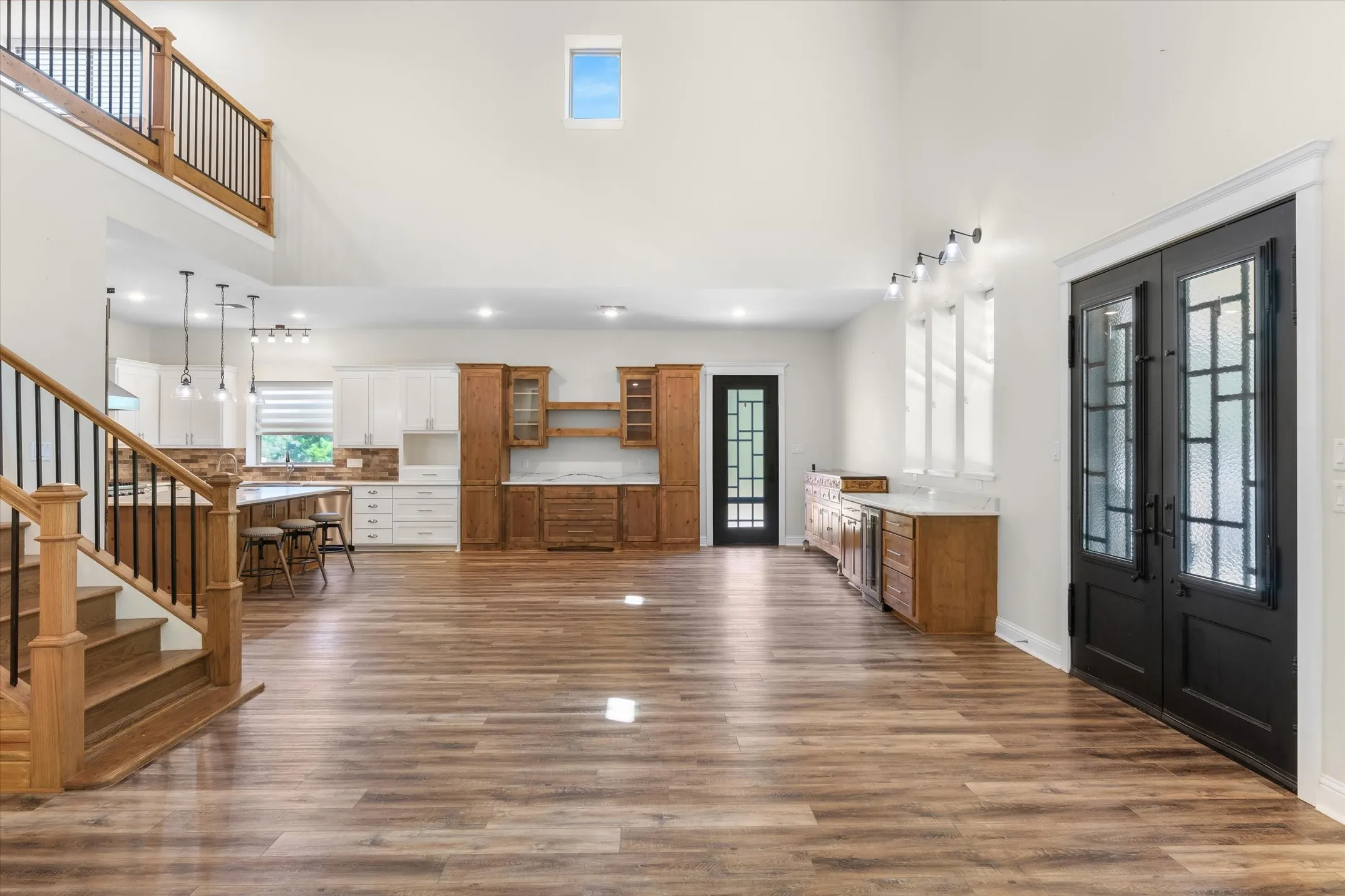 Single Family Residence For Sale in Upshur County , 636 Spruce Road, Big Sandy, Texas 75755, 4 Bedroom, 4 Bathroom, 2 Garage spaces, 3,500 Sqft, built in 2021, mls#21394868, Real Estate Agent in Big Sandy, Homes For Sale in Upshur county, Homes For Sale in Big Sandy, Realtor in Big Sandy Texas, Real Estate Brokerage Independent Realty Texas, Luminita Cordes Realtor