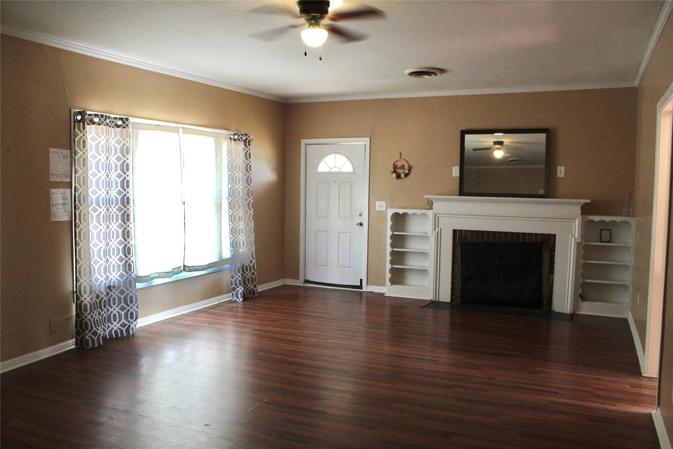 Single Family Residence For Sale in Knox County , 400 E Main Street, Knox City, Texas 79529, 4 Bedroom, 2 Bathroom, 2 Garage spaces, 3,150 Sqft, built in 1950, mls#21394290, Real Estate Agent in Knox City, Homes For Sale in Knox county, Homes For Sale in Knox City, Realtor in Knox City Texas, Real Estate Brokerage Independent Realty Texas, Luminita Cordes Realtor