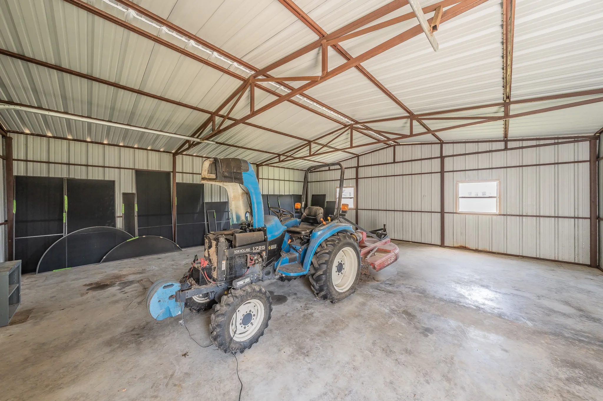 Single Family Residence For Sale in Tarrant County , 2305 Floyd Hampton Road, Crowley, Texas 76036, 4 Bedroom, 3 Bathroom, 3 Garage spaces, 2,660 Sqft, built in 1994, mls#21394876, Real Estate Agent in Crowley, Homes For Sale in Tarrant county, Homes For Sale in Crowley, Realtor in Crowley Texas, Real Estate Brokerage Independent Realty Texas, Luminita Cordes Realtor