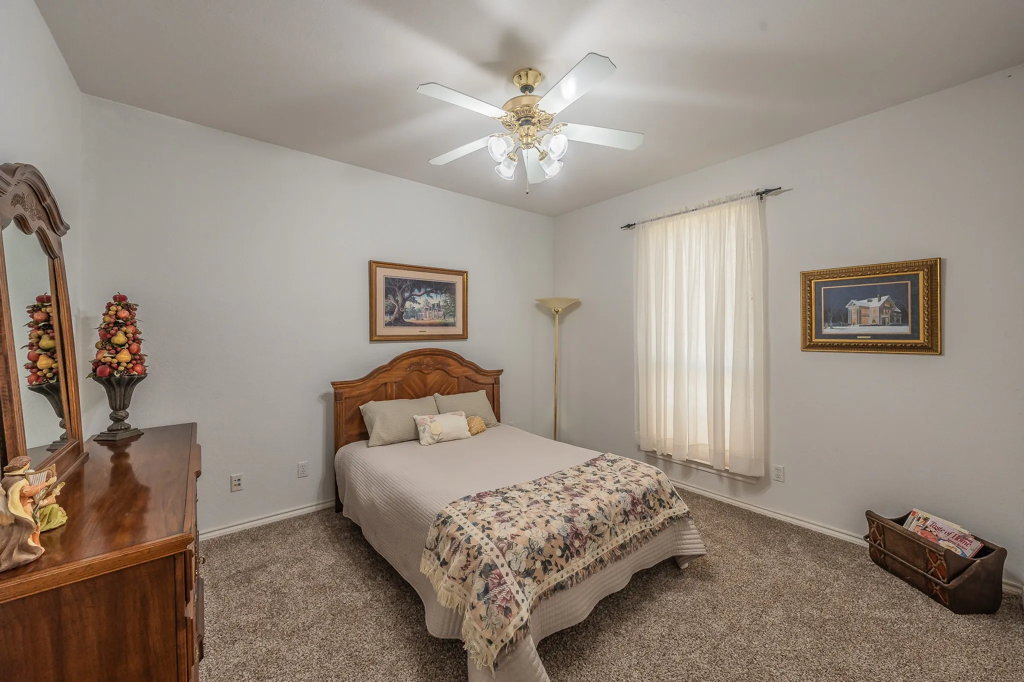 Single Family Residence For Sale in Tarrant County , 2305 Floyd Hampton Road, Crowley, Texas 76036, 4 Bedroom, 3 Bathroom, 3 Garage spaces, 2,660 Sqft, built in 1994, mls#21394876, Real Estate Agent in Crowley, Homes For Sale in Tarrant county, Homes For Sale in Crowley, Realtor in Crowley Texas, Real Estate Brokerage Independent Realty Texas, Luminita Cordes Realtor