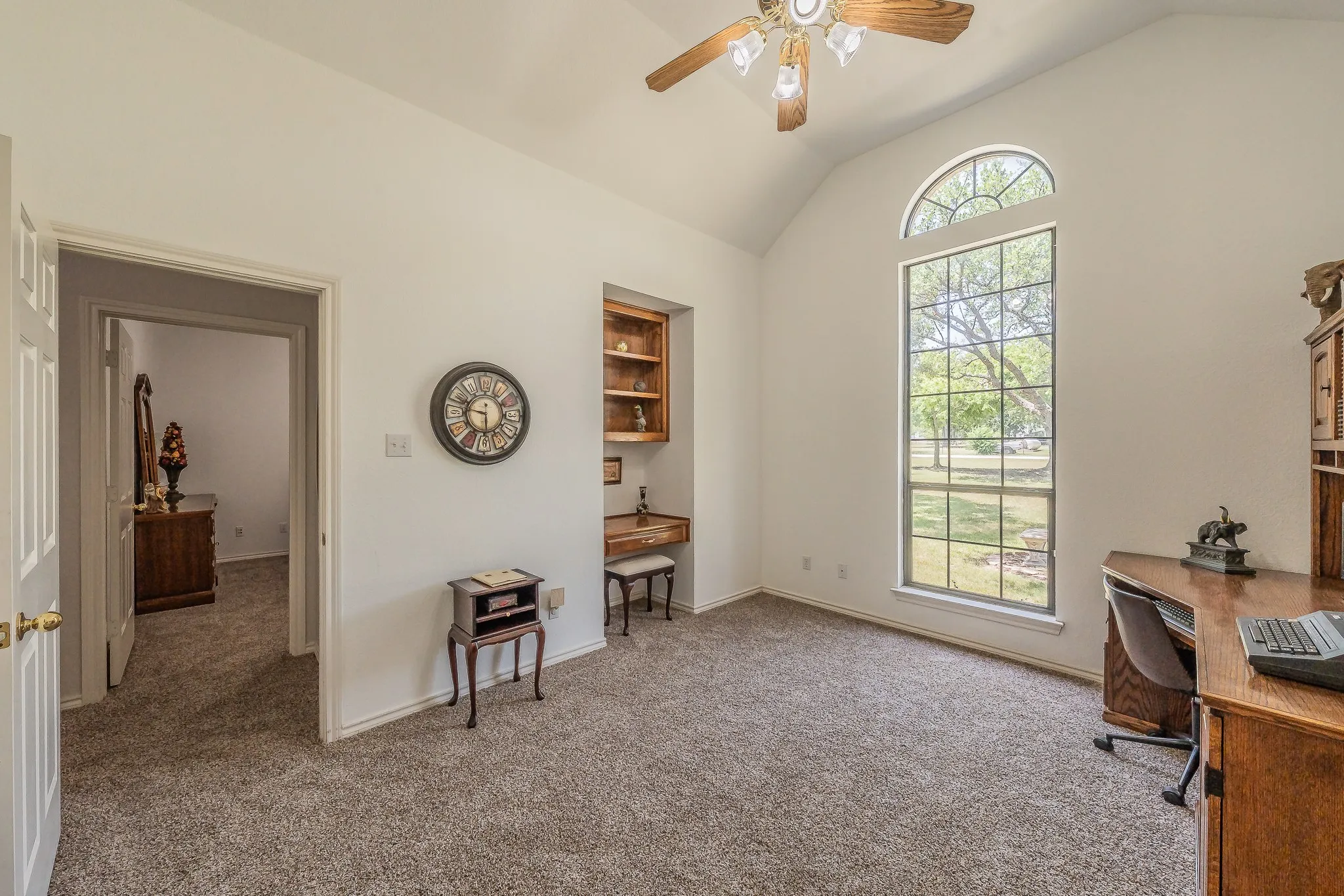 Single Family Residence For Sale in Tarrant County , 2305 Floyd Hampton Road, Crowley, Texas 76036, 4 Bedroom, 3 Bathroom, 3 Garage spaces, 2,660 Sqft, built in 1994, mls#21394876, Real Estate Agent in Crowley, Homes For Sale in Tarrant county, Homes For Sale in Crowley, Realtor in Crowley Texas, Real Estate Brokerage Independent Realty Texas, Luminita Cordes Realtor