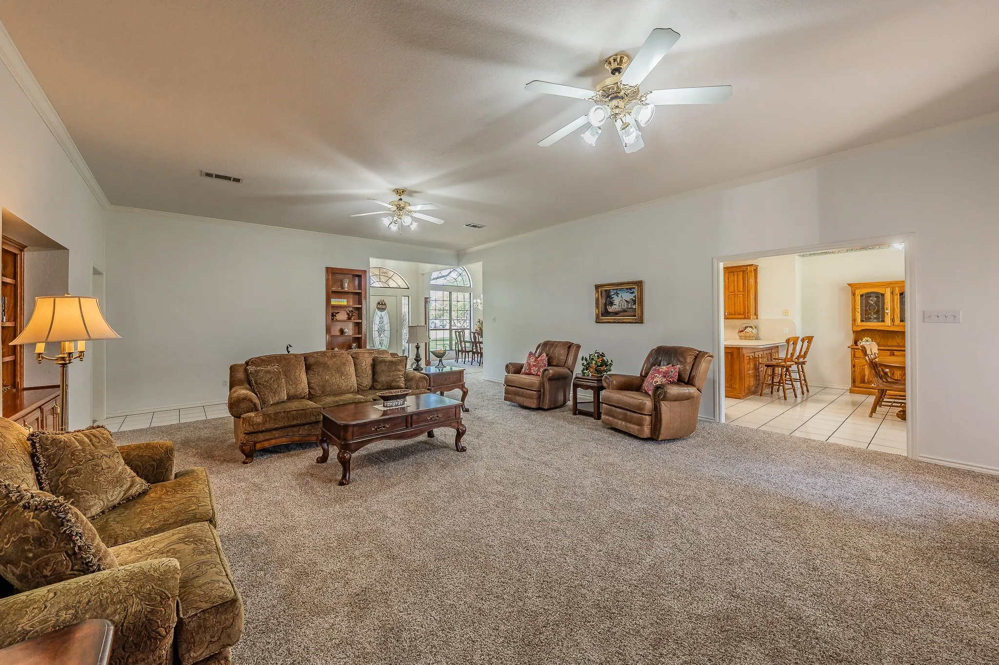 Single Family Residence For Sale in Tarrant County , 2305 Floyd Hampton Road, Crowley, Texas 76036, 4 Bedroom, 3 Bathroom, 3 Garage spaces, 2,660 Sqft, built in 1994, mls#21394876, Real Estate Agent in Crowley, Homes For Sale in Tarrant county, Homes For Sale in Crowley, Realtor in Crowley Texas, Real Estate Brokerage Independent Realty Texas, Luminita Cordes Realtor