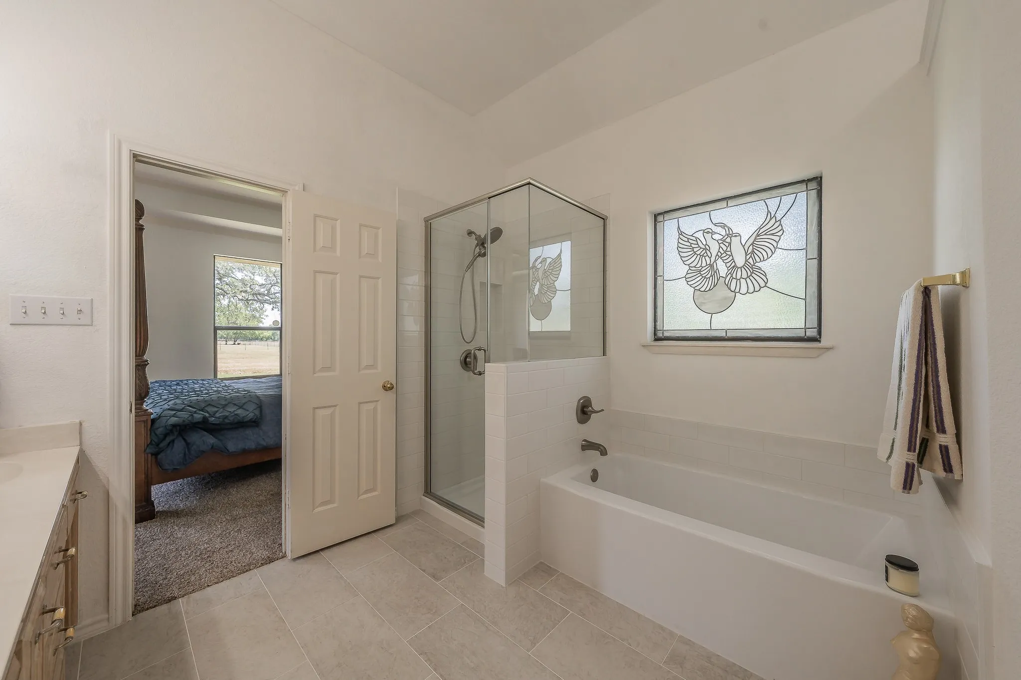 Single Family Residence For Sale in Tarrant County , 2305 Floyd Hampton Road, Crowley, Texas 76036, 4 Bedroom, 3 Bathroom, 3 Garage spaces, 2,660 Sqft, built in 1994, mls#21394876, Real Estate Agent in Crowley, Homes For Sale in Tarrant county, Homes For Sale in Crowley, Realtor in Crowley Texas, Real Estate Brokerage Independent Realty Texas, Luminita Cordes Realtor