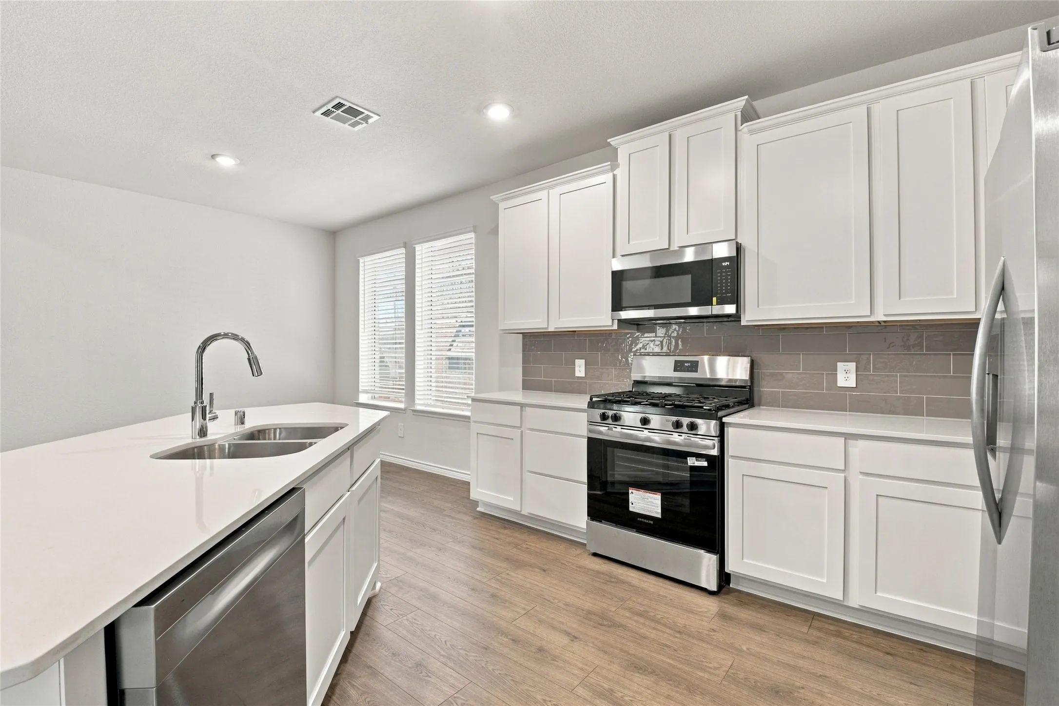Single Family Residence For Rent in Collin County , 2025 Crockett Way, Anna, Texas 75409, 4 Bedroom, 4 Bathroom, 2 Garage spaces, 2,208 Sqft, built in 2026, mls#21394885, Real Estate Agent in Anna, Homes For Rent in Collin county, Homes For Rent in Anna, Realtor in Anna Texas, Real Estate Brokerage Independent Realty Texas, Luminita Cordes Realtor