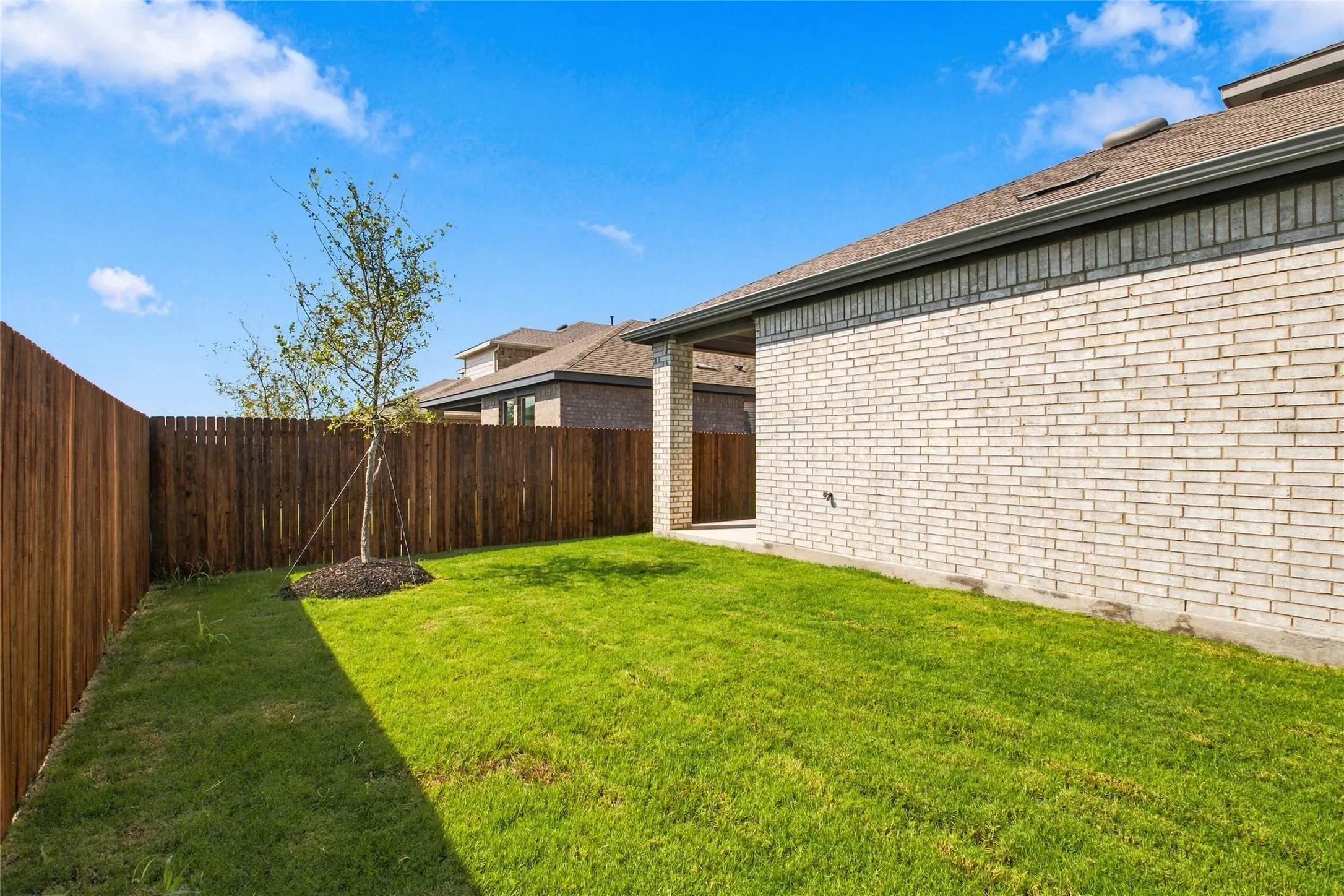 Single Family Residence For Rent in Collin County , 2025 Crockett Way, Anna, Texas 75409, 4 Bedroom, 4 Bathroom, 2 Garage spaces, 2,208 Sqft, built in 2026, mls#21394885, Real Estate Agent in Anna, Homes For Rent in Collin county, Homes For Rent in Anna, Realtor in Anna Texas, Real Estate Brokerage Independent Realty Texas, Luminita Cordes Realtor