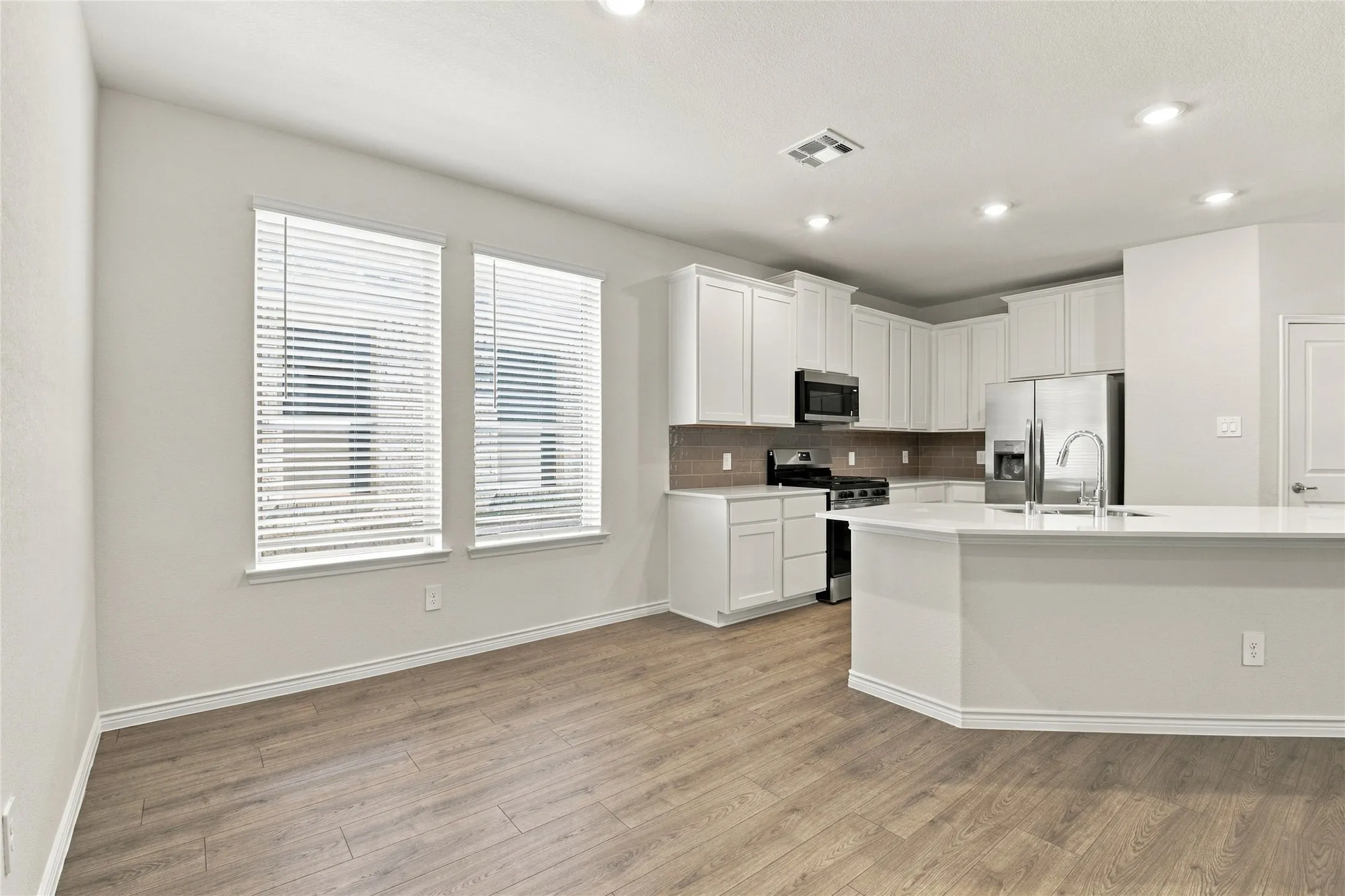 Single Family Residence For Rent in Collin County , 2025 Crockett Way, Anna, Texas 75409, 4 Bedroom, 4 Bathroom, 2 Garage spaces, 2,208 Sqft, built in 2026, mls#21394885, Real Estate Agent in Anna, Homes For Rent in Collin county, Homes For Rent in Anna, Realtor in Anna Texas, Real Estate Brokerage Independent Realty Texas, Luminita Cordes Realtor