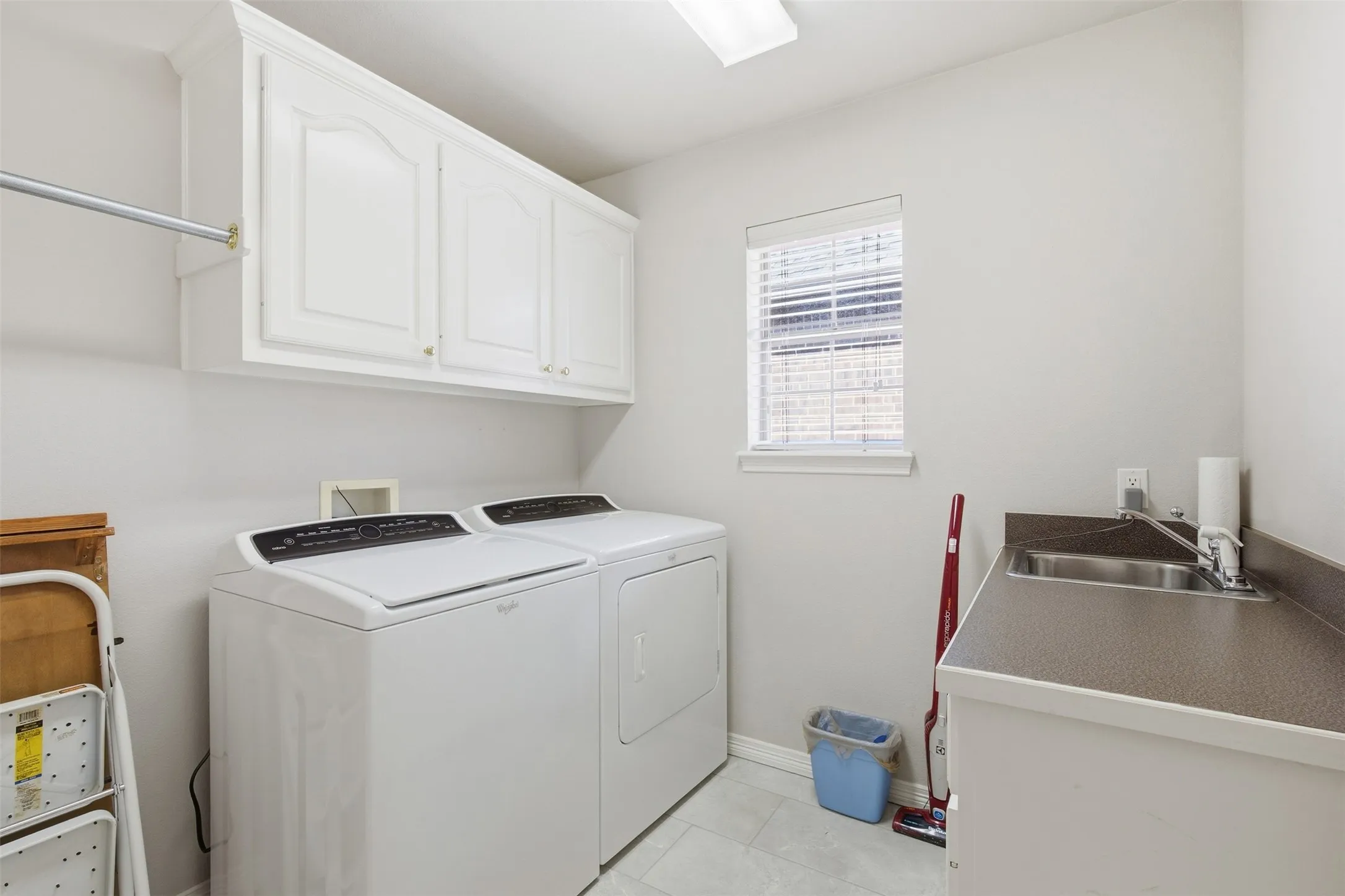 HUGE LAUNDRY OFF KITCHEN