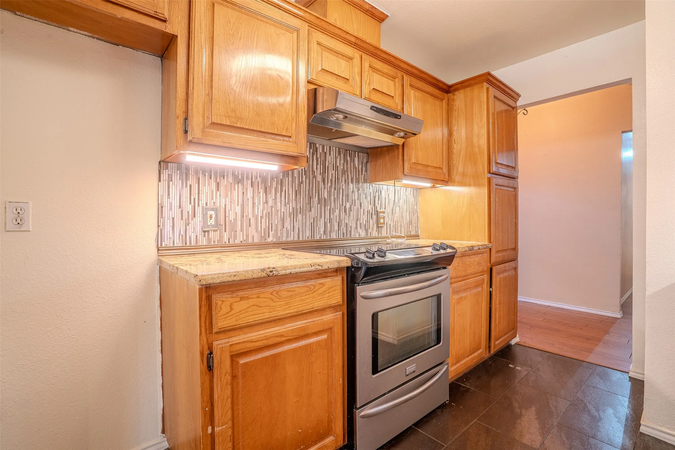 Glass tile backsplash