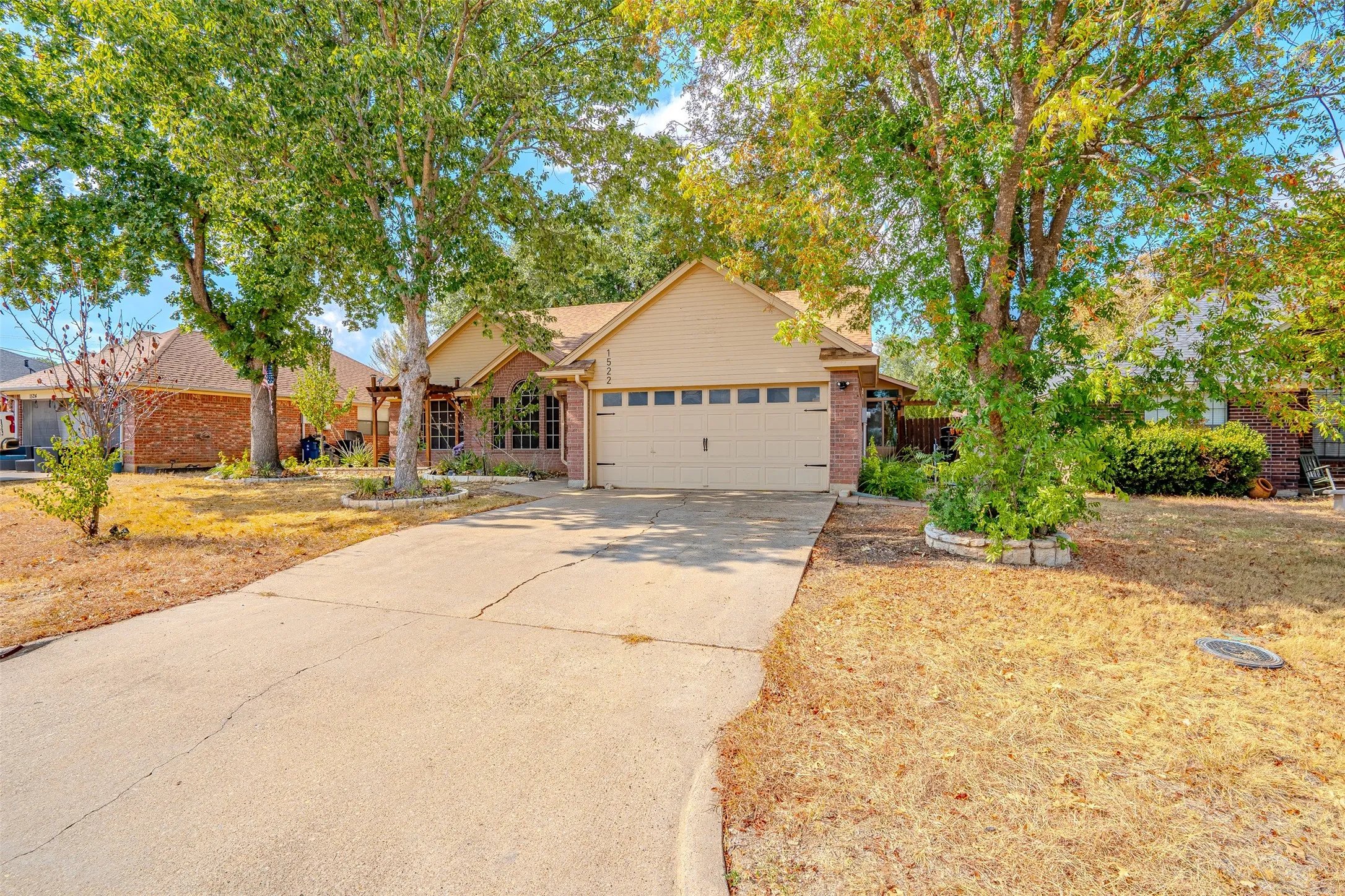 Located in Misty Meadows centrally located in Granbury