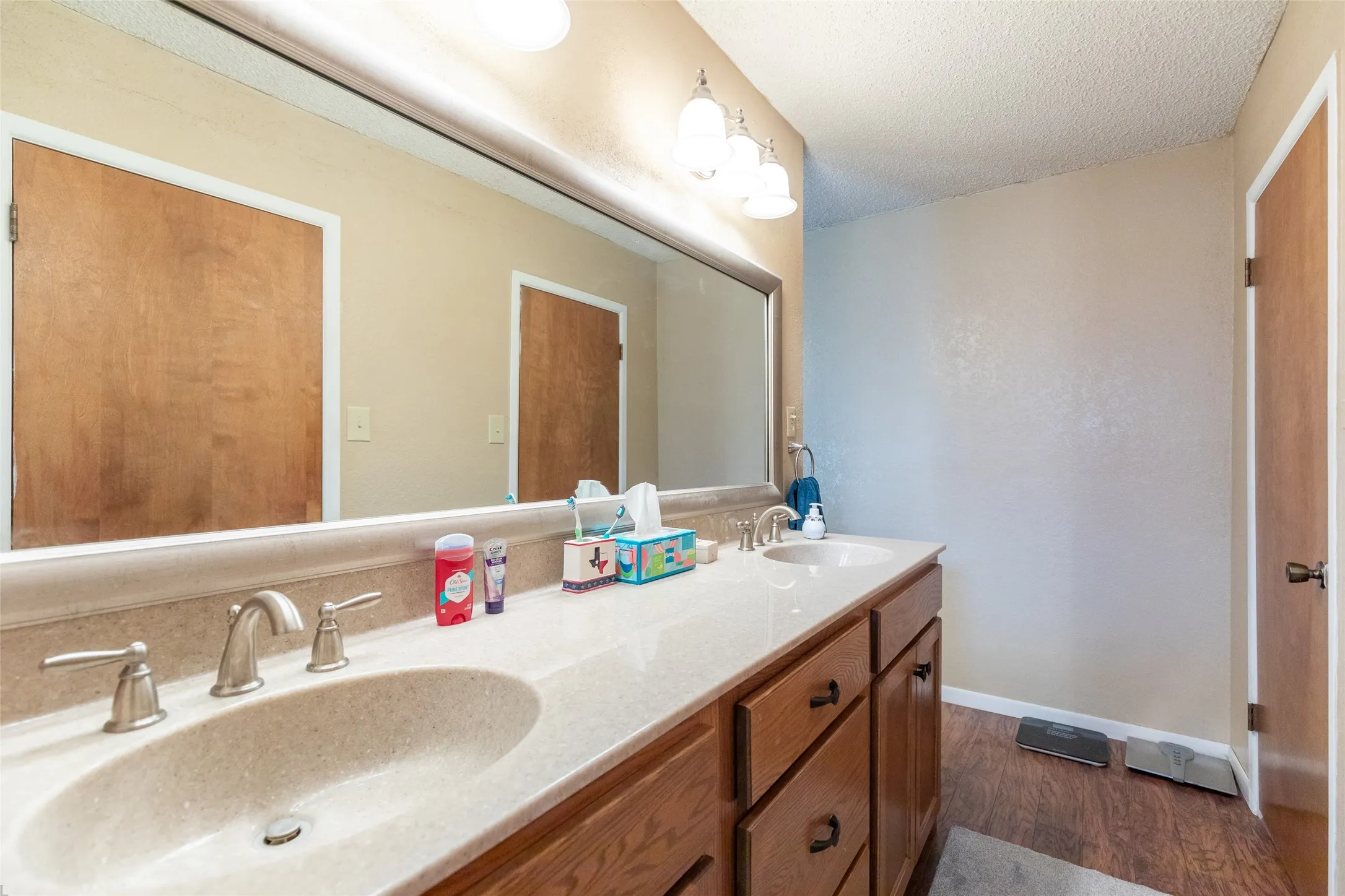 Single Family Residence For Sale in Taylor County , 1001 Pardoners Road, Abilene, Texas 79602, 3 Bedroom, 2 Bathroom, 2 Garage spaces, 1,527 Sqft, built in 1981, mls#21393844, Real Estate Agent in Abilene, Homes For Sale in Taylor county, Homes For Sale in Abilene, Realtor in Abilene Texas, Real Estate Brokerage Independent Realty Texas, Luminita Cordes Realtor