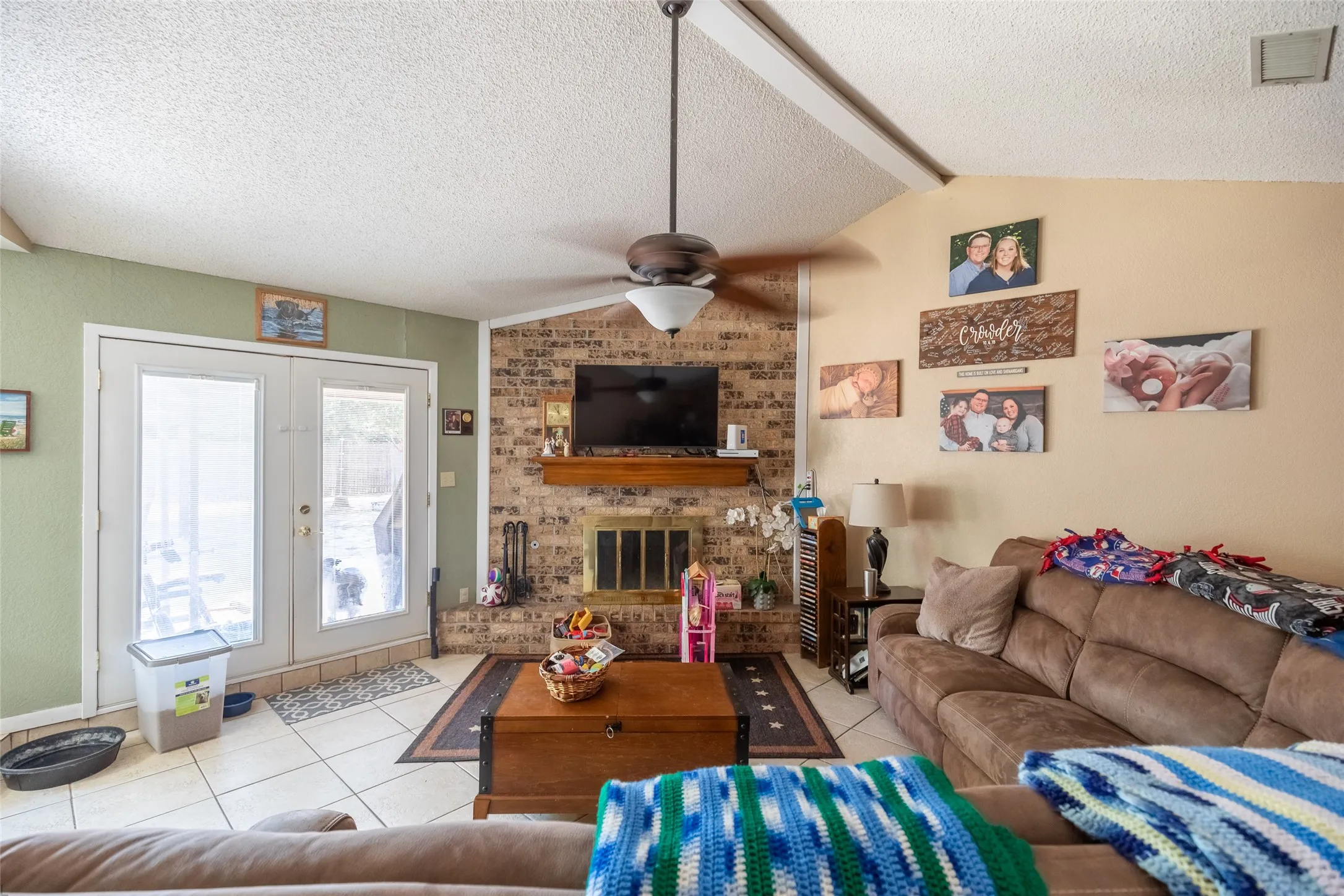 Single Family Residence For Sale in Taylor County , 1001 Pardoners Road, Abilene, Texas 79602, 3 Bedroom, 2 Bathroom, 2 Garage spaces, 1,527 Sqft, built in 1981, mls#21393844, Real Estate Agent in Abilene, Homes For Sale in Taylor county, Homes For Sale in Abilene, Realtor in Abilene Texas, Real Estate Brokerage Independent Realty Texas, Luminita Cordes Realtor